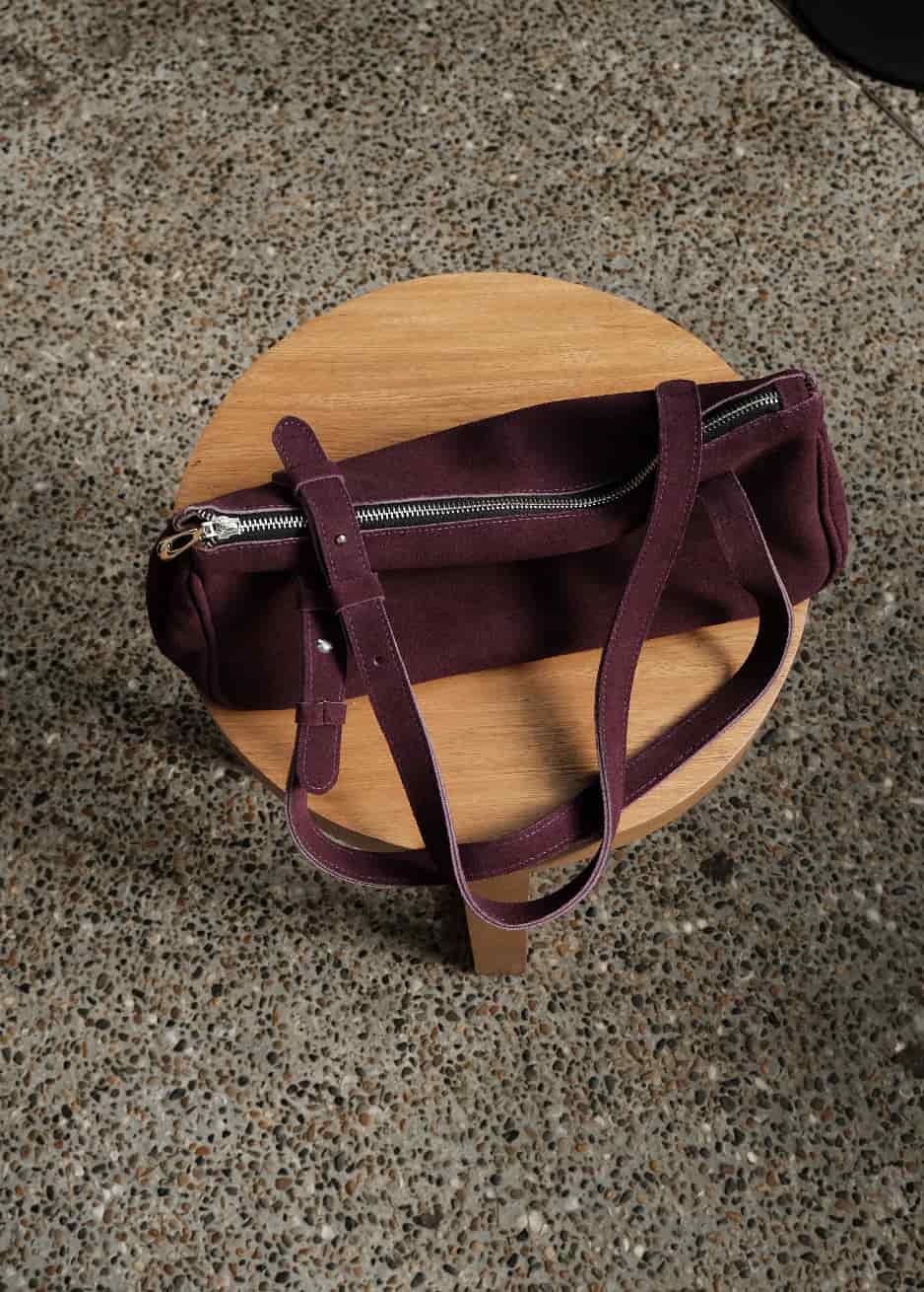 Bolso Totem Bag de cuero gamuza | Morado berenjena - miniatura 4
