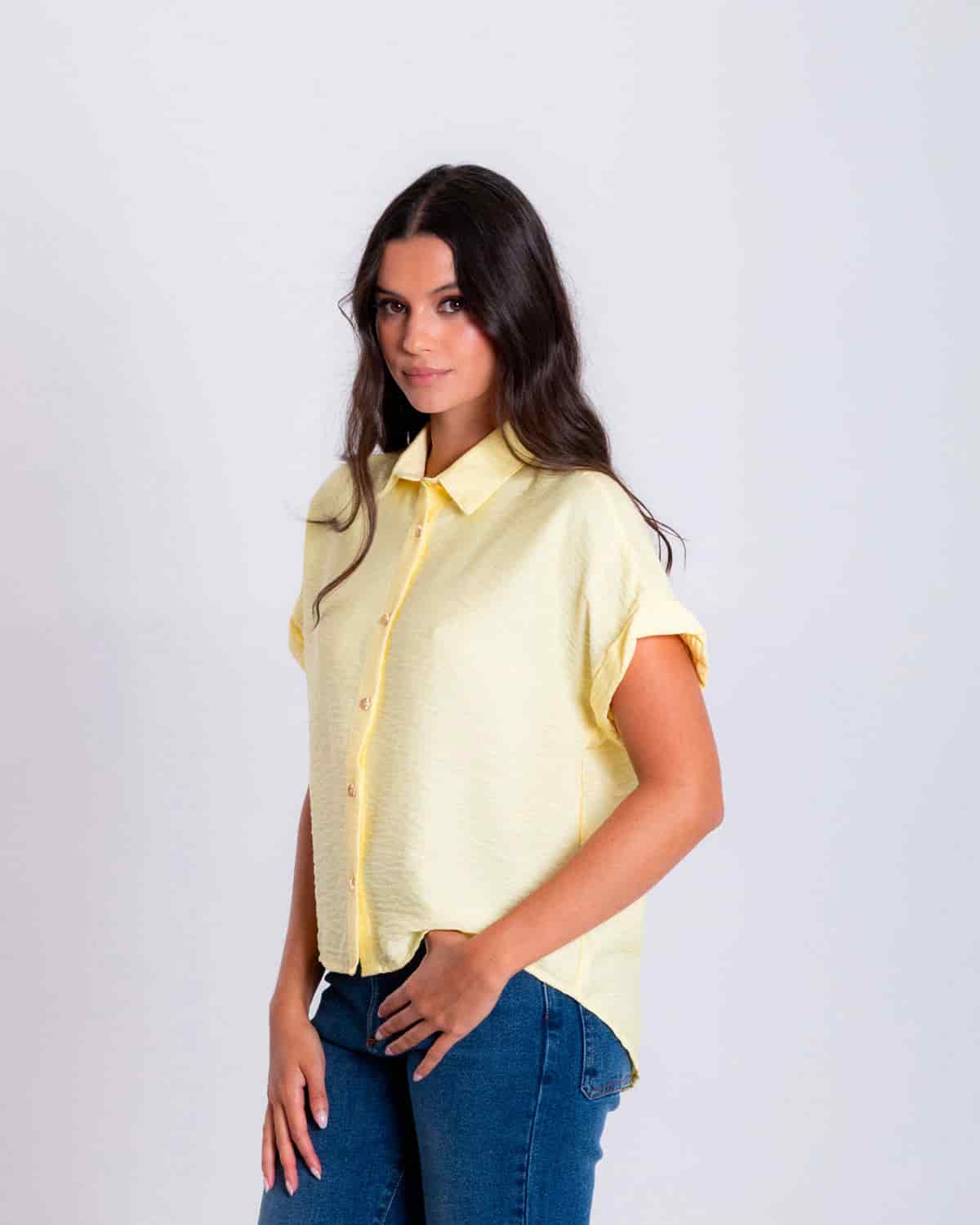 Camisa amarilla manga corta para mujer - miniatura 2