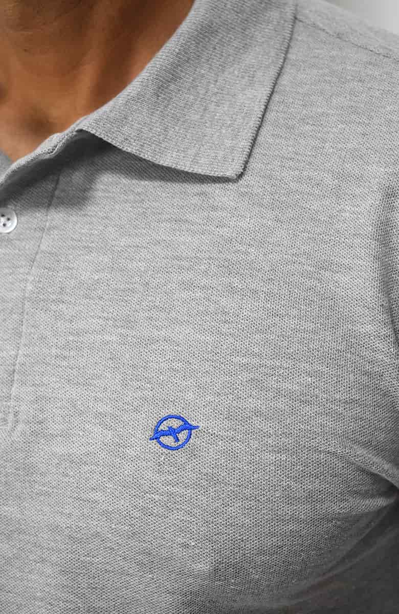 Camiseta Polo Gris Para Hombre - miniatura 2