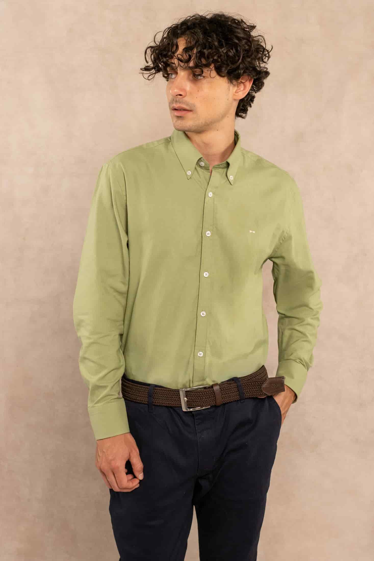 Camisa Antimanchas Oxford Verde Sage Logo Contraste - Talla Regular - miniatura 3