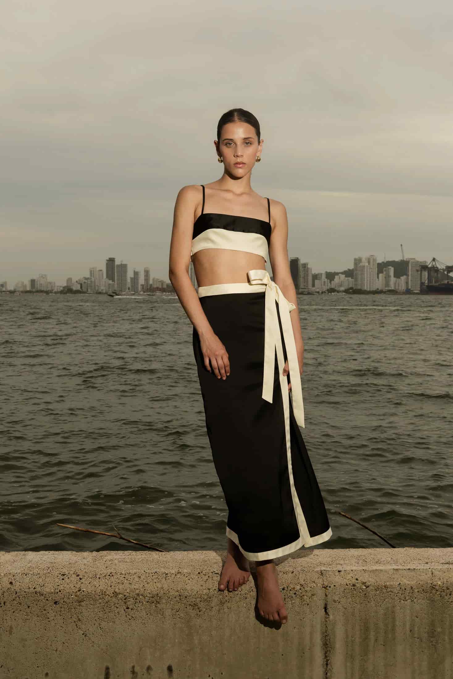ANNA TOP - BLACK/IVORY - miniatura 1