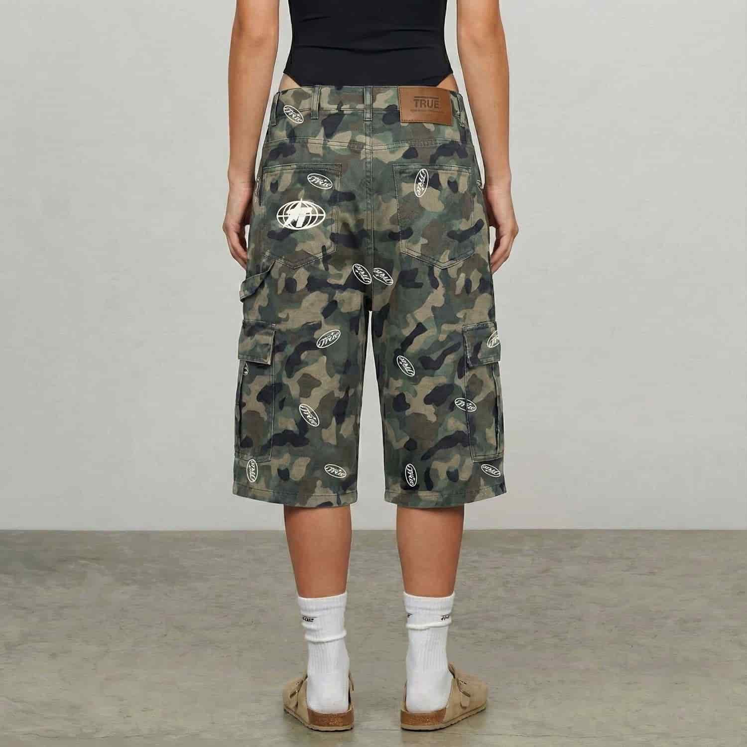 Intuition Camo Cargo Jorts - Green - miniatura 9