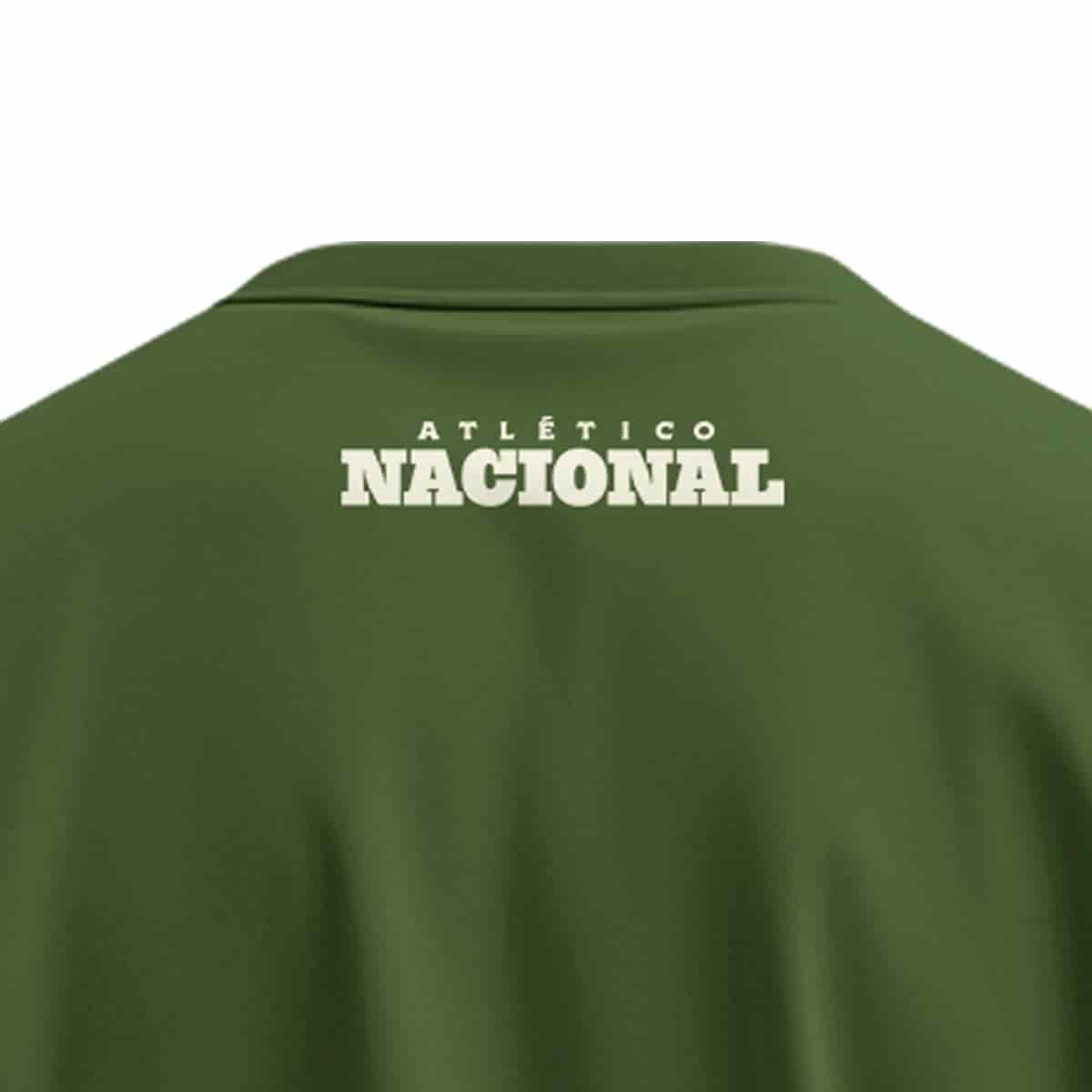 CAMISETA VERDE ESCUDO PIXEL - miniatura 4