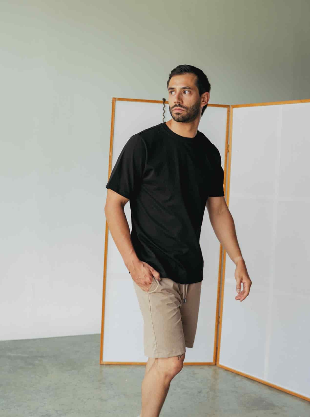 Camiseta Hombre Regular Fit - Negra - miniatura 1