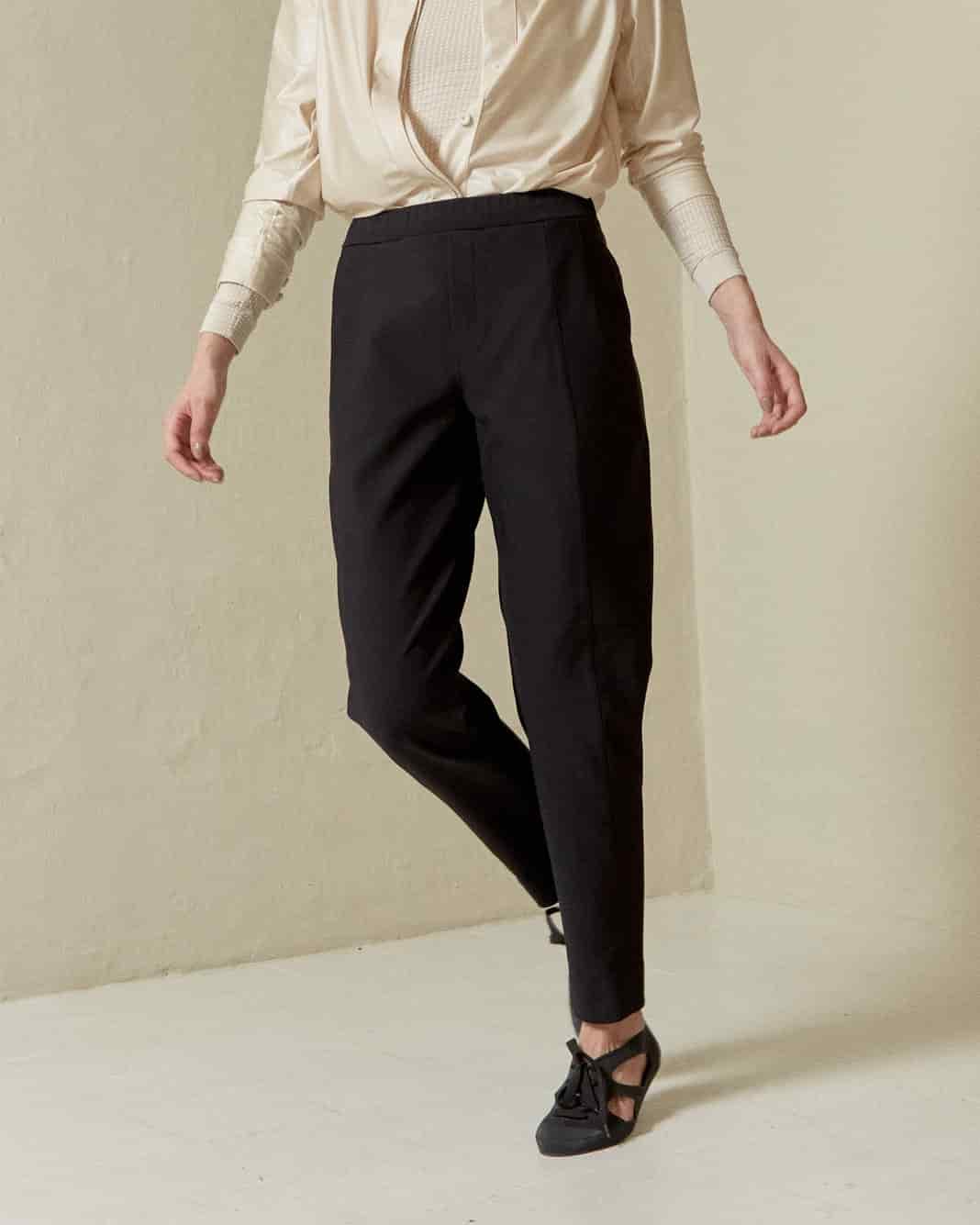 Pantalón Clásico Tech Negro VALIENTE - miniatura 3