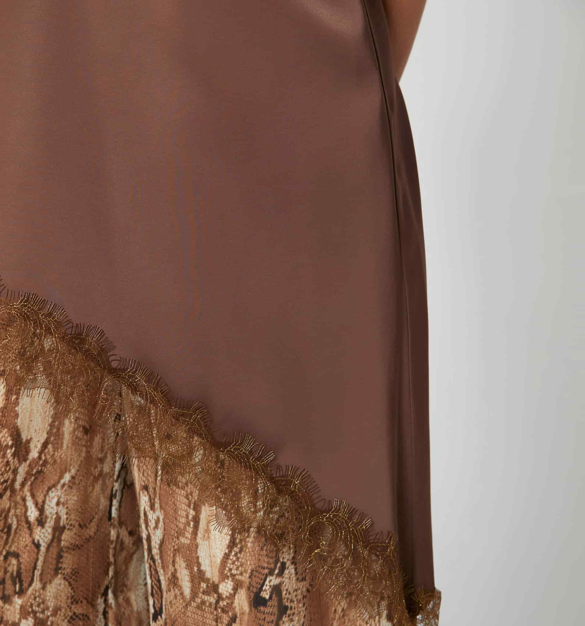 Blusa asimétrica de tiras - miniatura 6