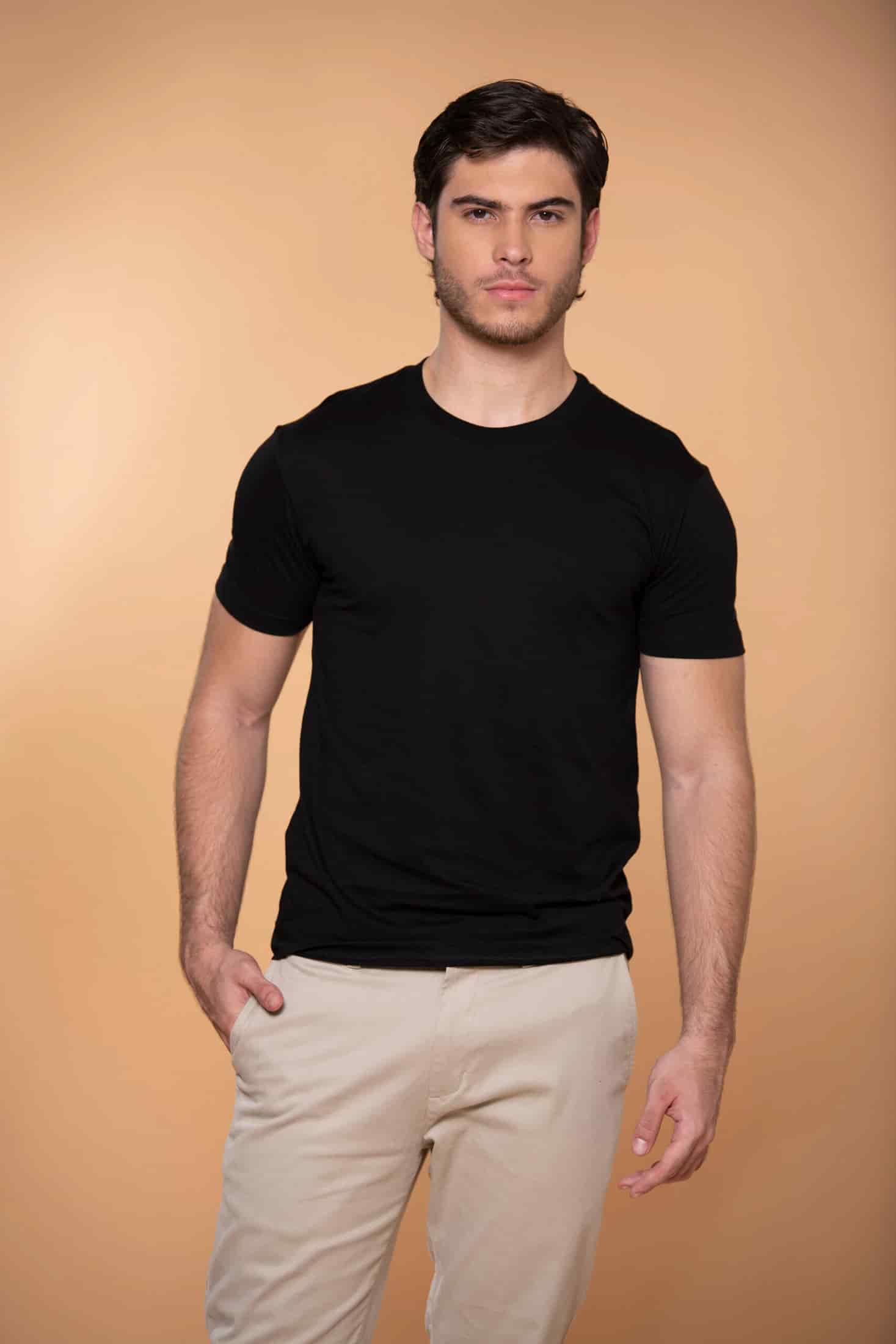 Camiseta 100% Algodón Pima Negro - miniatura 1