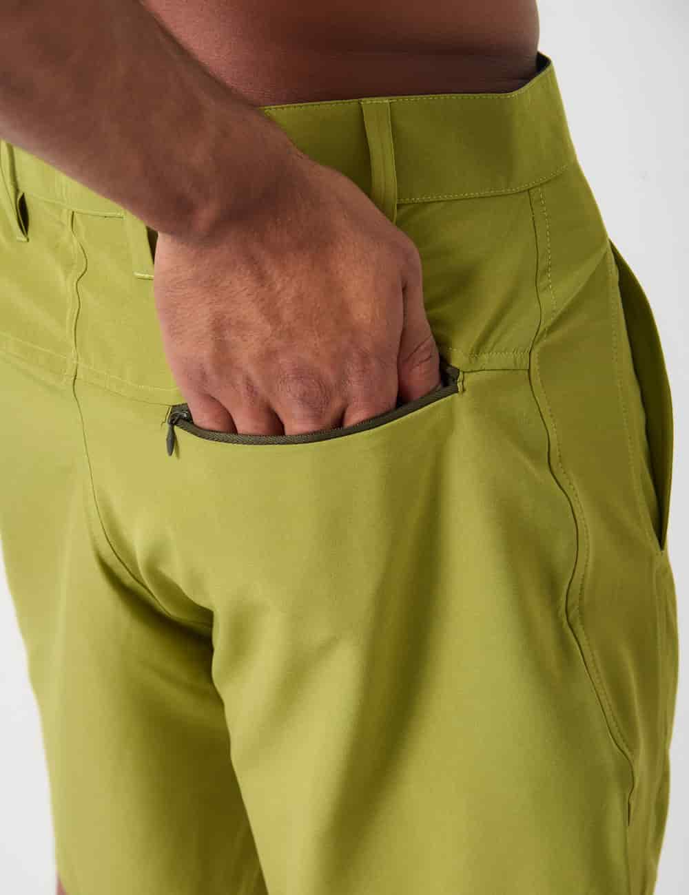 Recess Short 18" Verde pistacho para Hombre - miniatura 5