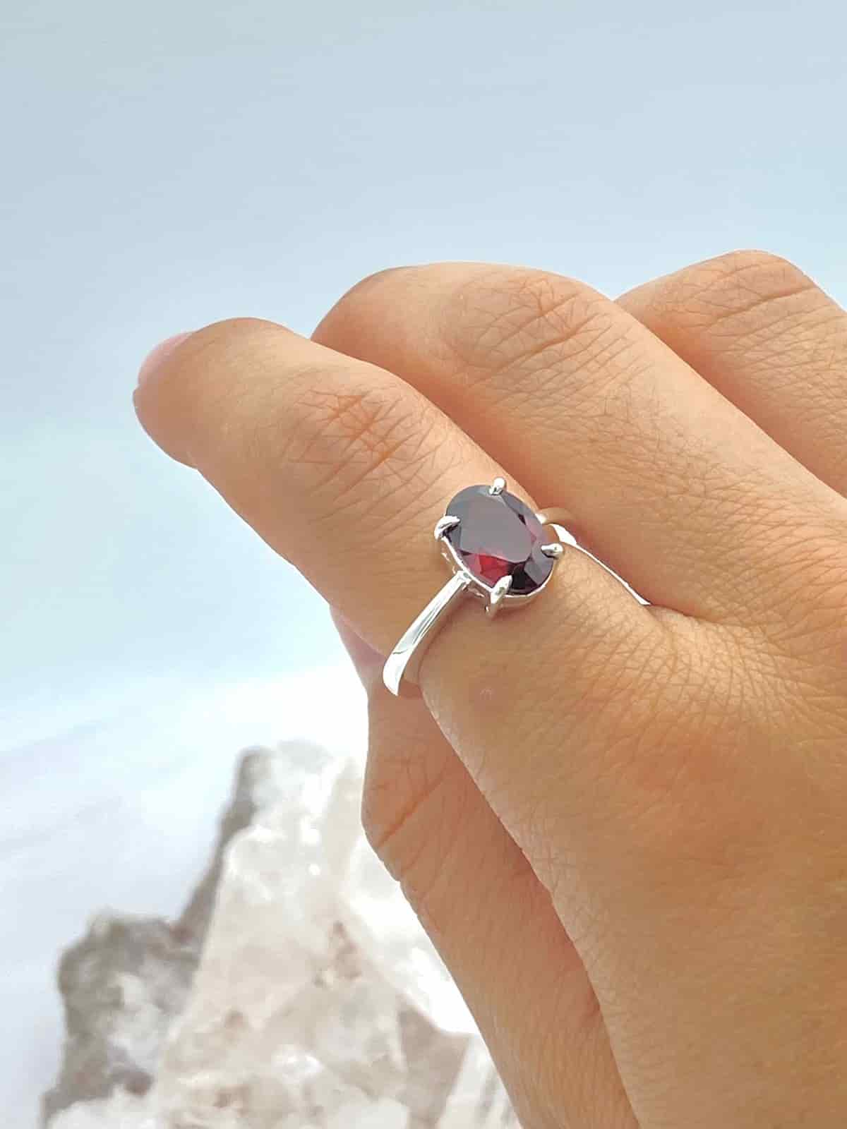 Anillo Granate ovalado - miniatura 2