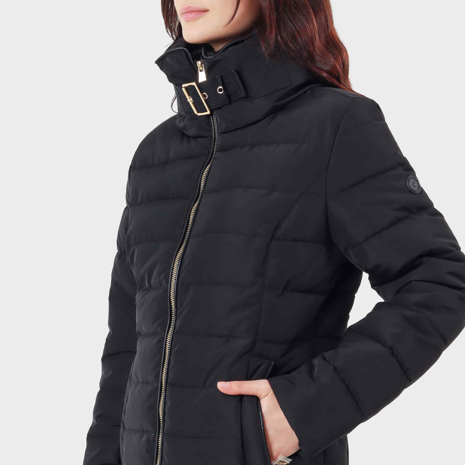 Chaqueta acolchada cuello alto con capucha interna - miniatura 24