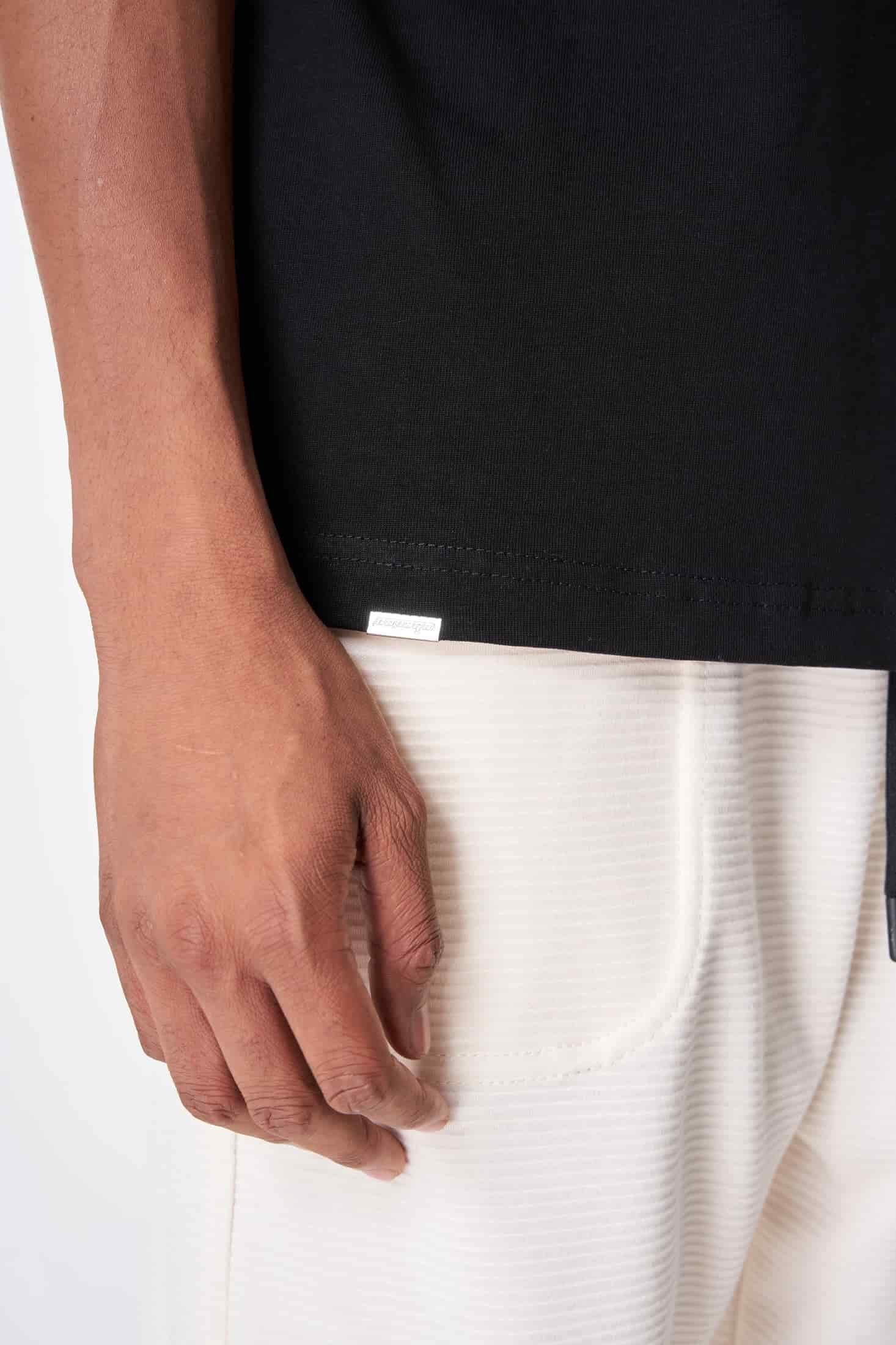 CAMISETA 250 GRAMOS, 100% ALGODÓN NEGRA - miniatura 3