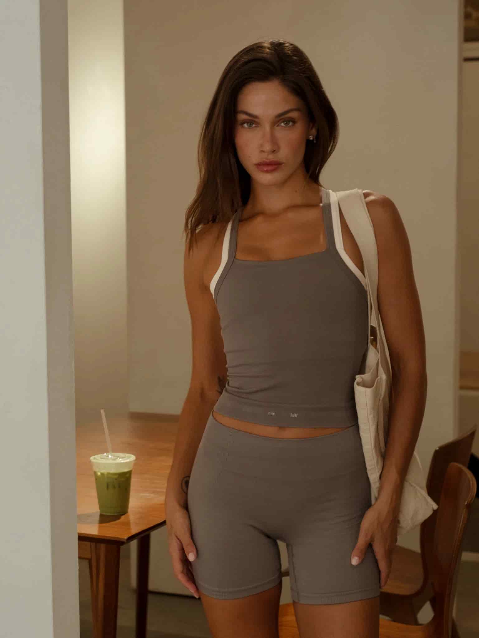 FORM SEAMLESS SHORT - TAUPE - miniatura 7