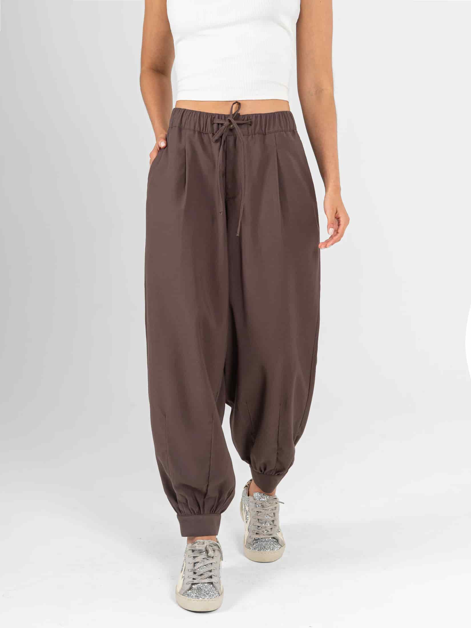 Ref: 0620540 Pantalón wide leg, tejido plano liviano, tiro alto, detalle en bota, tono café - miniatura 1