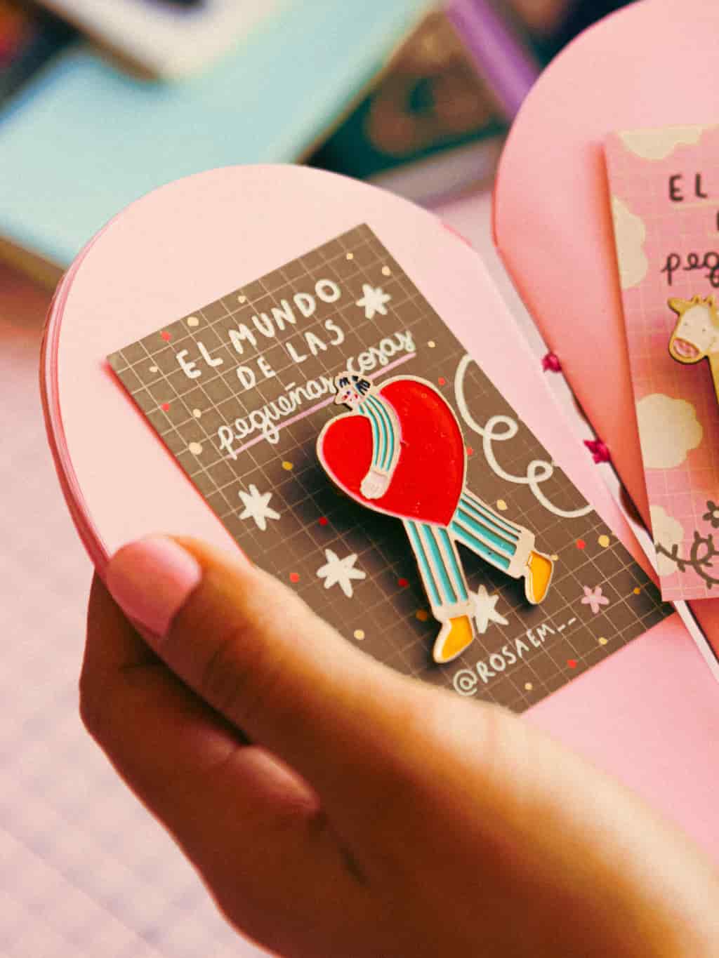 Pin e imán llevo mi corazón - miniatura 2
