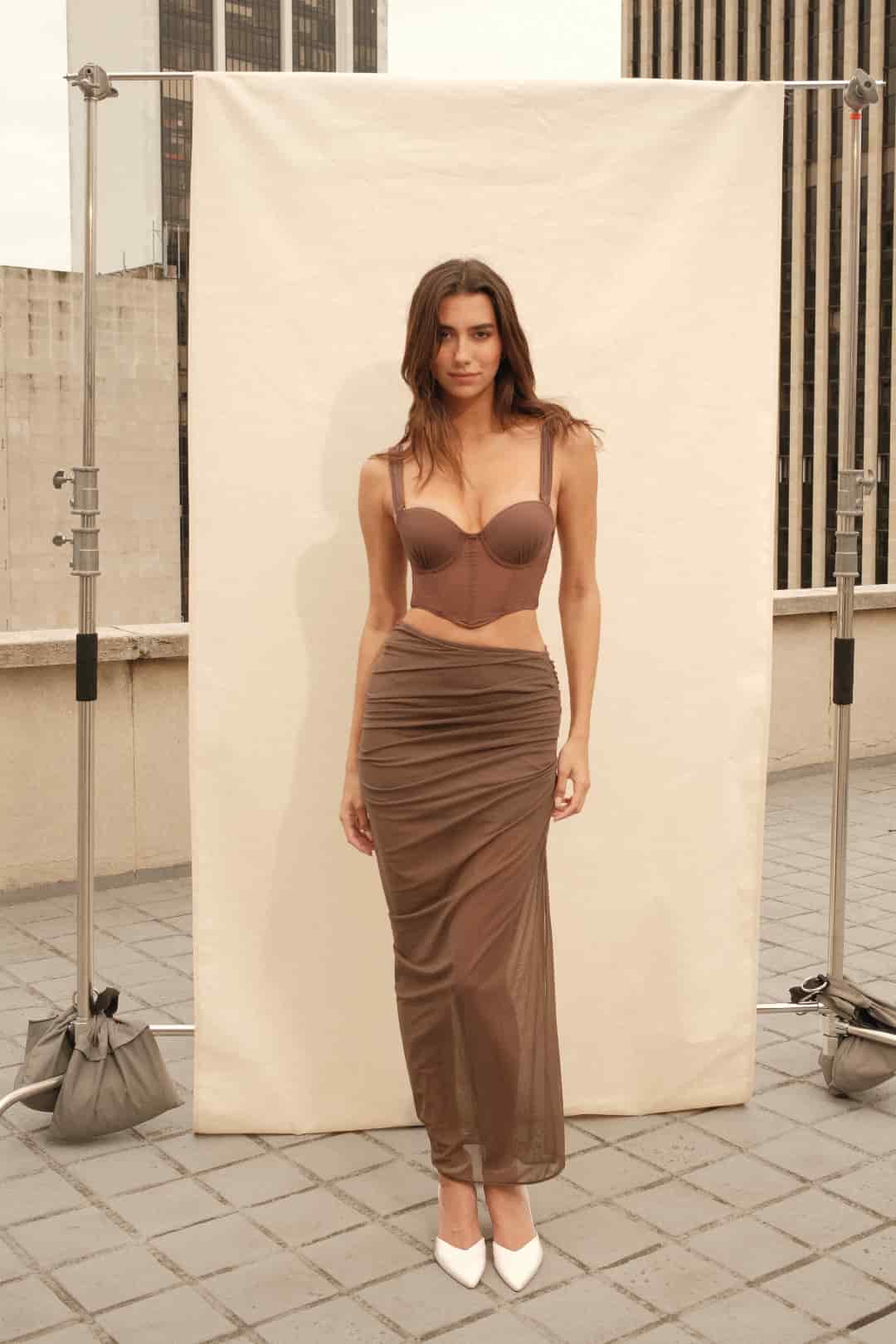 SET CROP TOP, FALDA & PANTY AISA ESPRESSO - miniatura 1