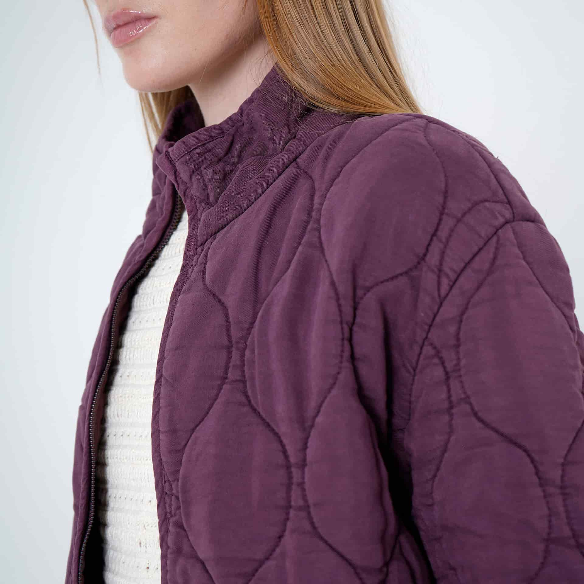 Chaqueta acolchada manga larga cuello alto con bolsillos de parche - miniatura 2