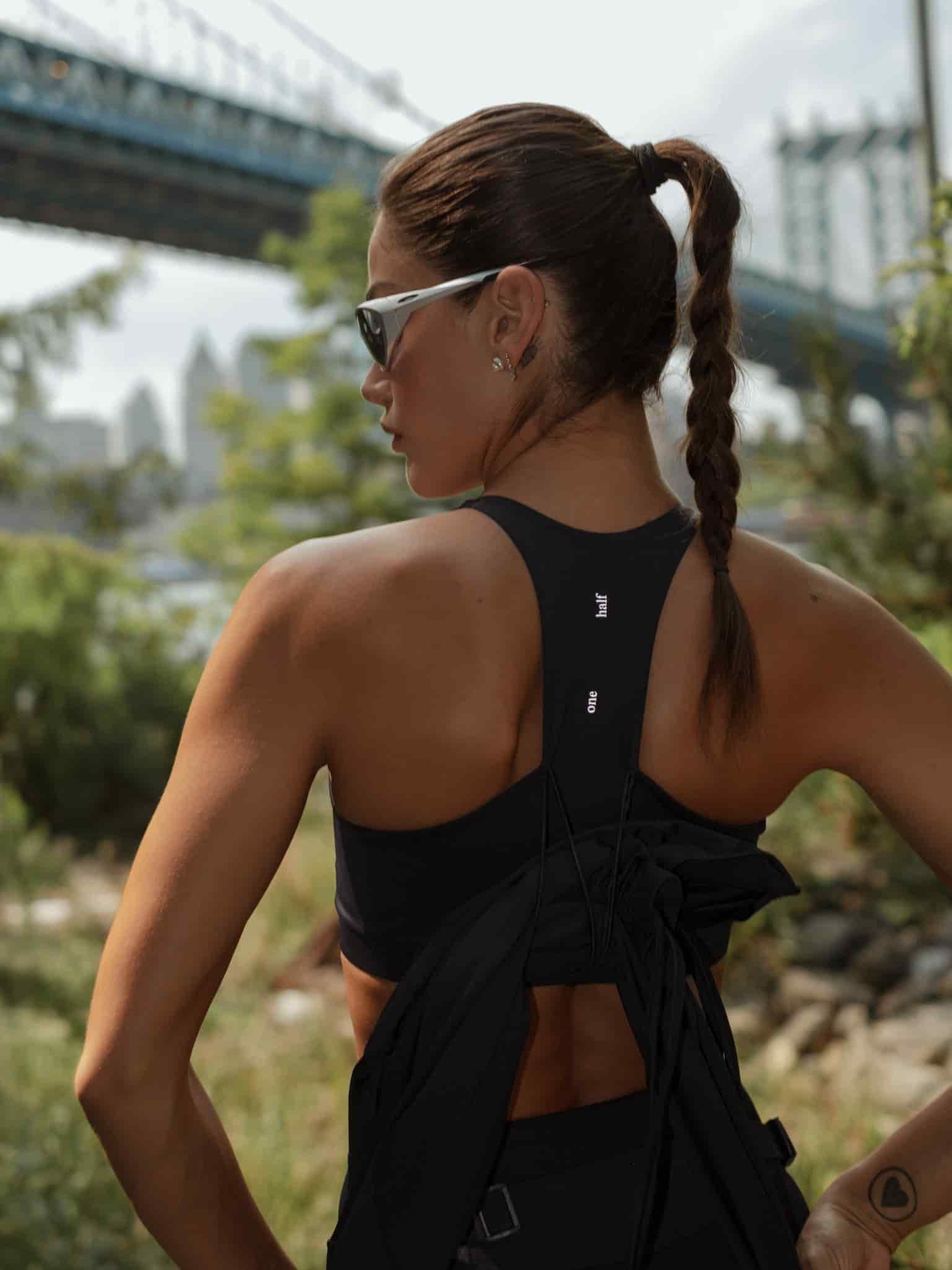 HIKING CROP TOP - BLACK - miniatura 9