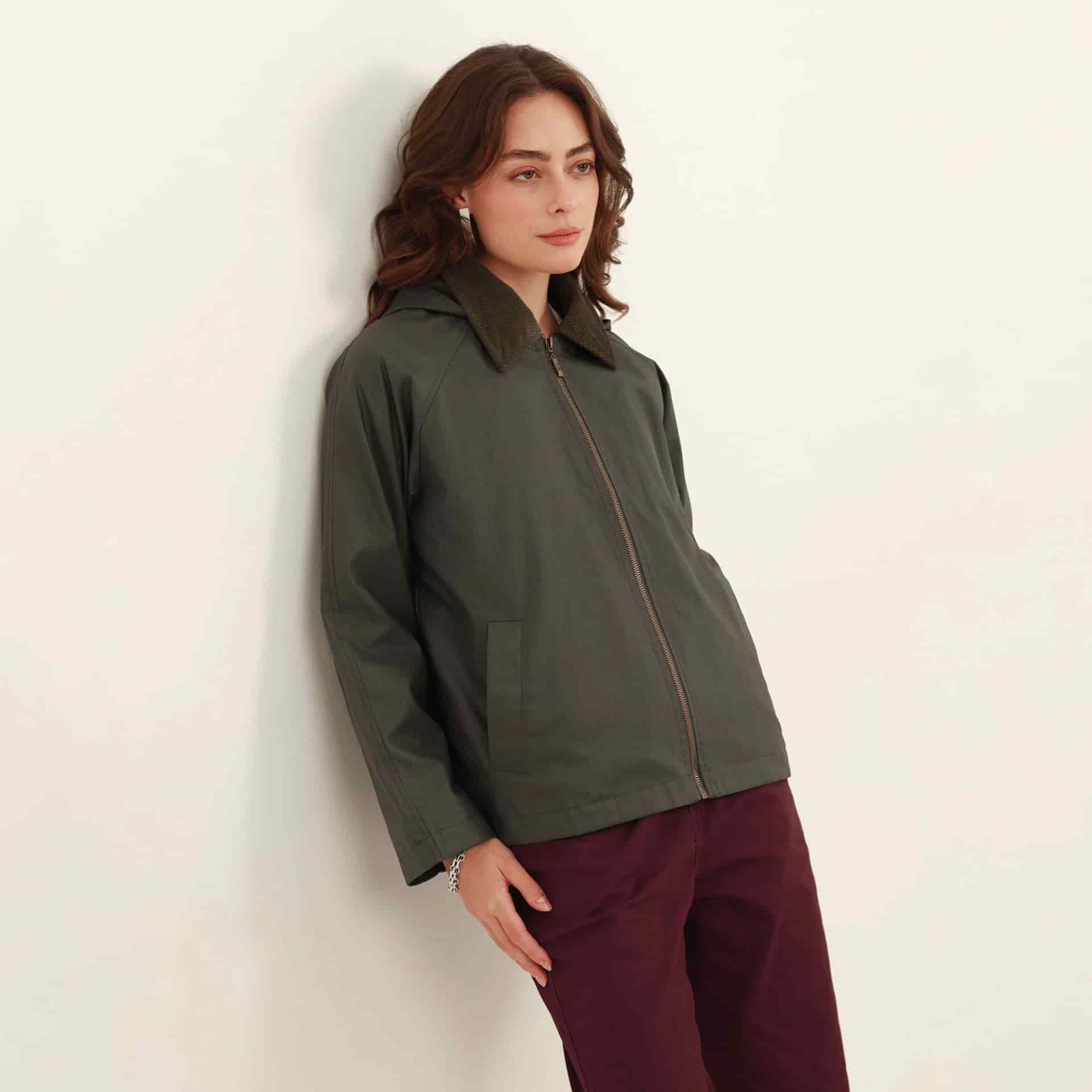 Chaqueta cazadora cuello solapa con capucha - miniatura 4
