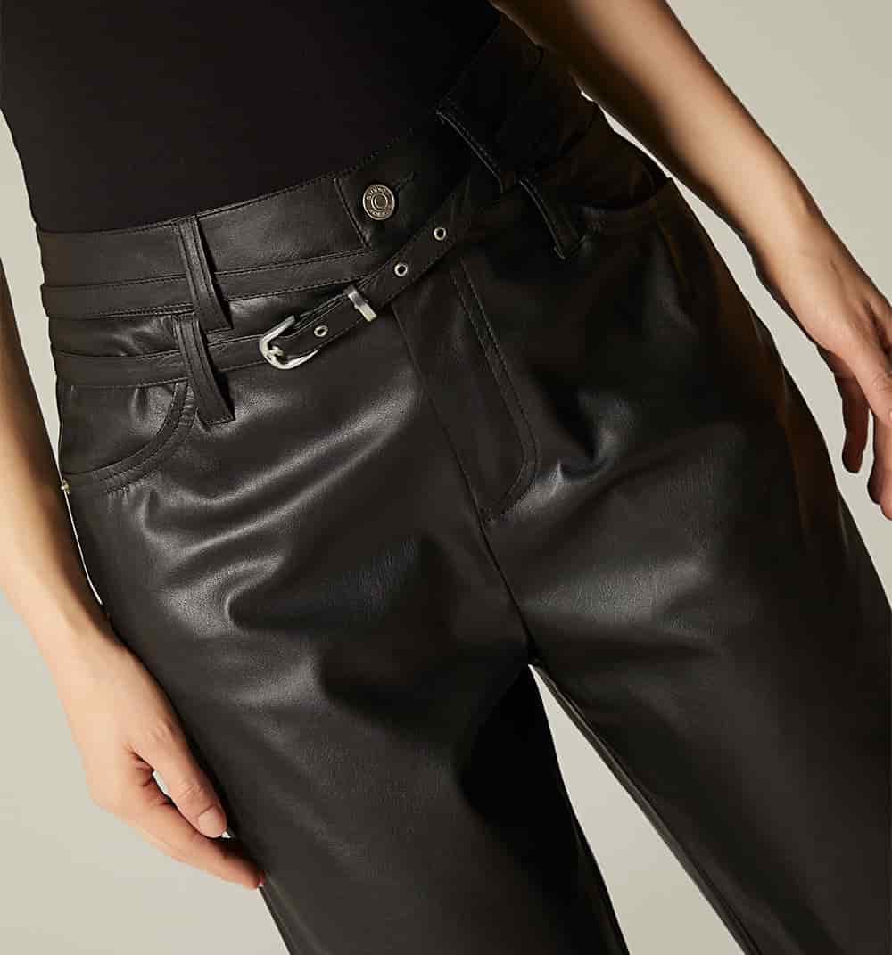 Pantalon loose fit correa en pu - miniatura 3