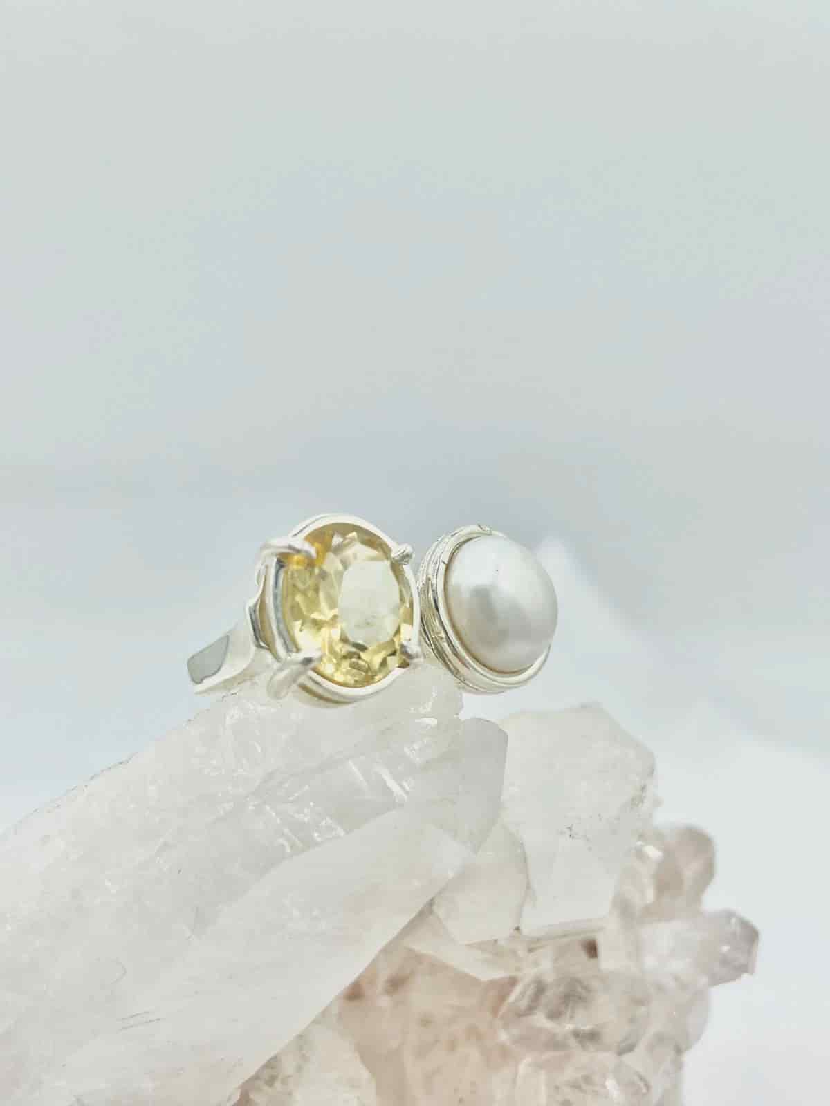 Anillo Doble Citrino y Perla Colección Armonía Dual - miniatura 1