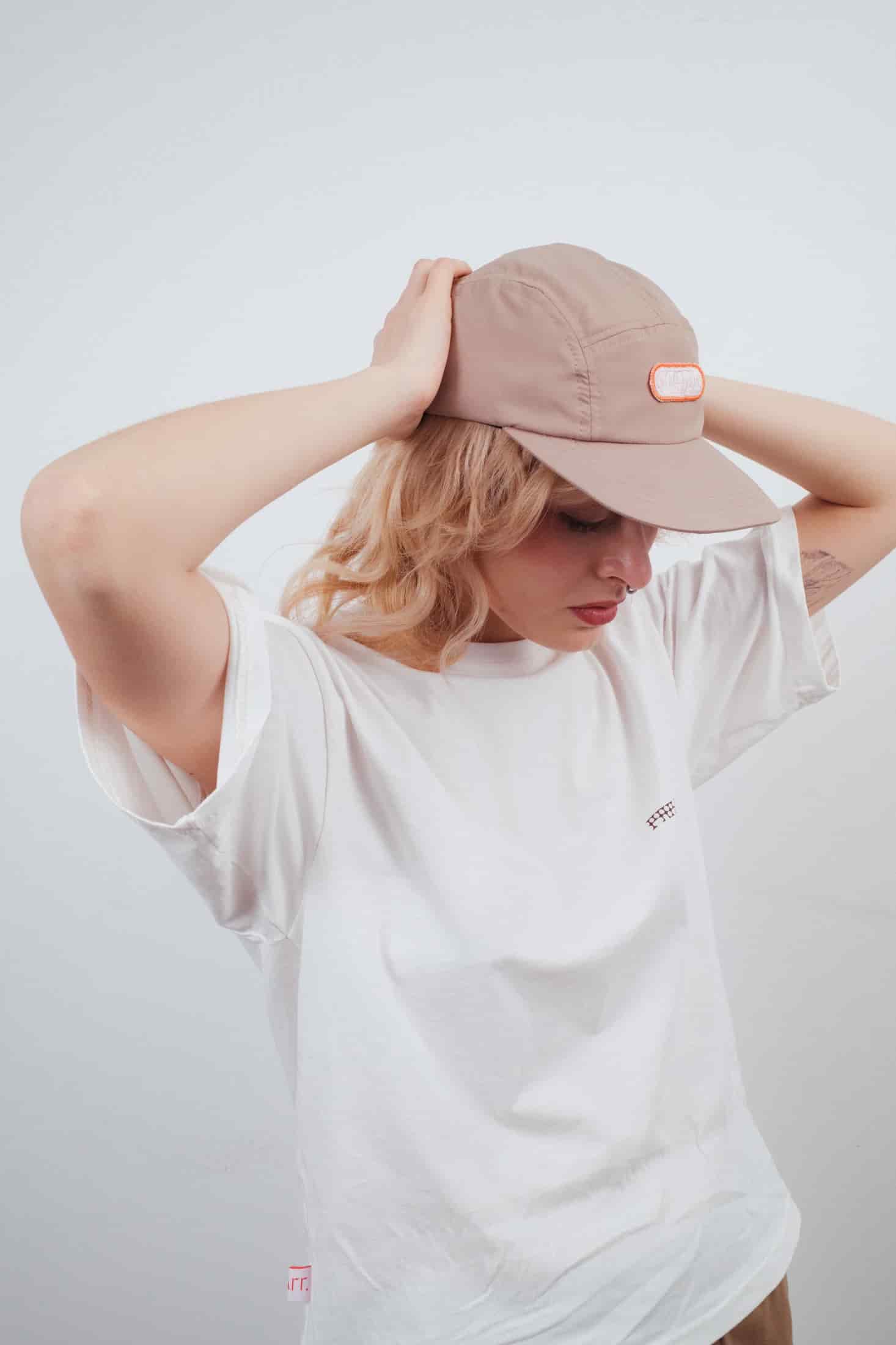 Gorra Five Panel Beige - miniatura 1