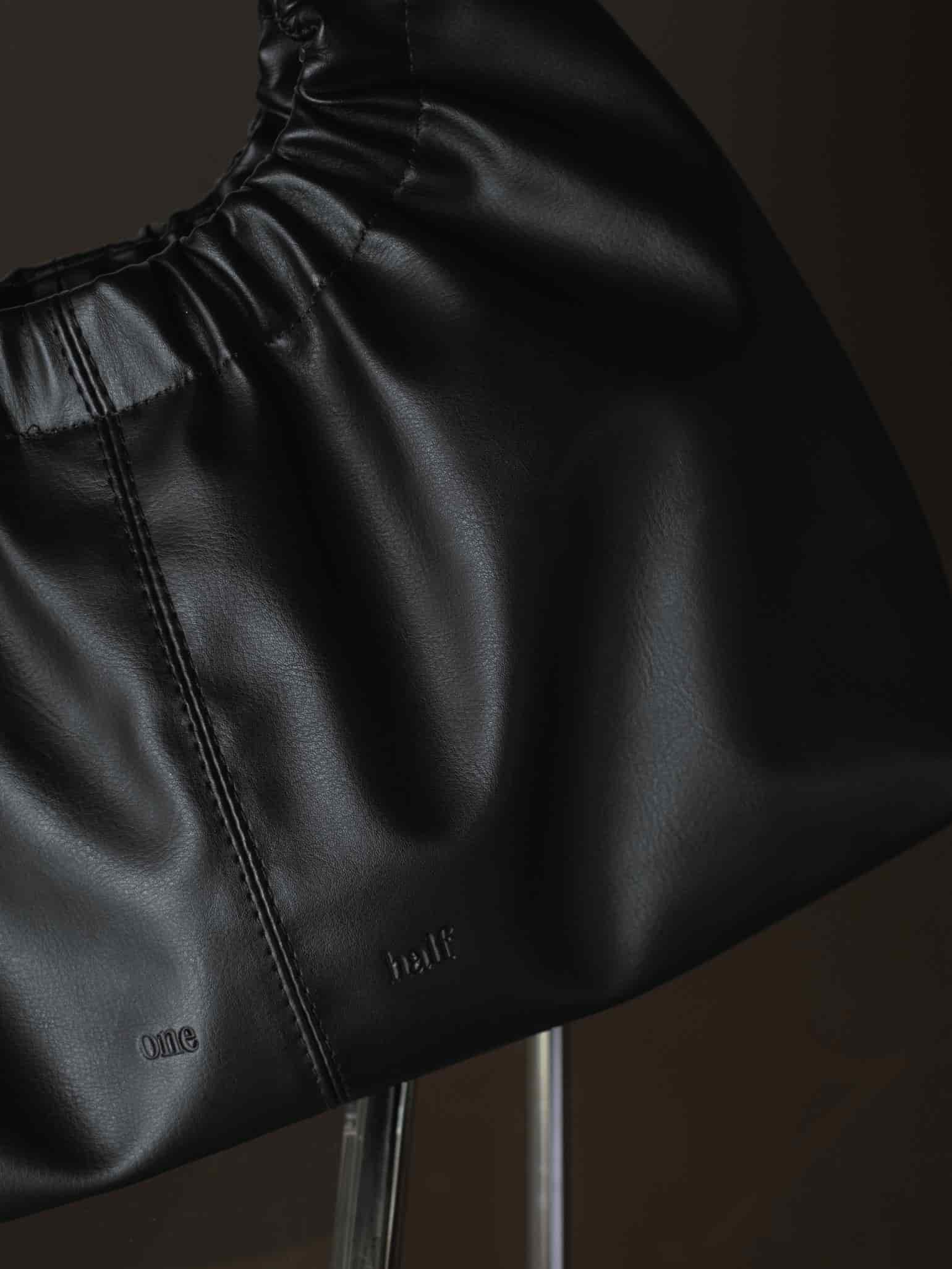 THE DAILY POUCH BAG  - BLACK - miniatura 7