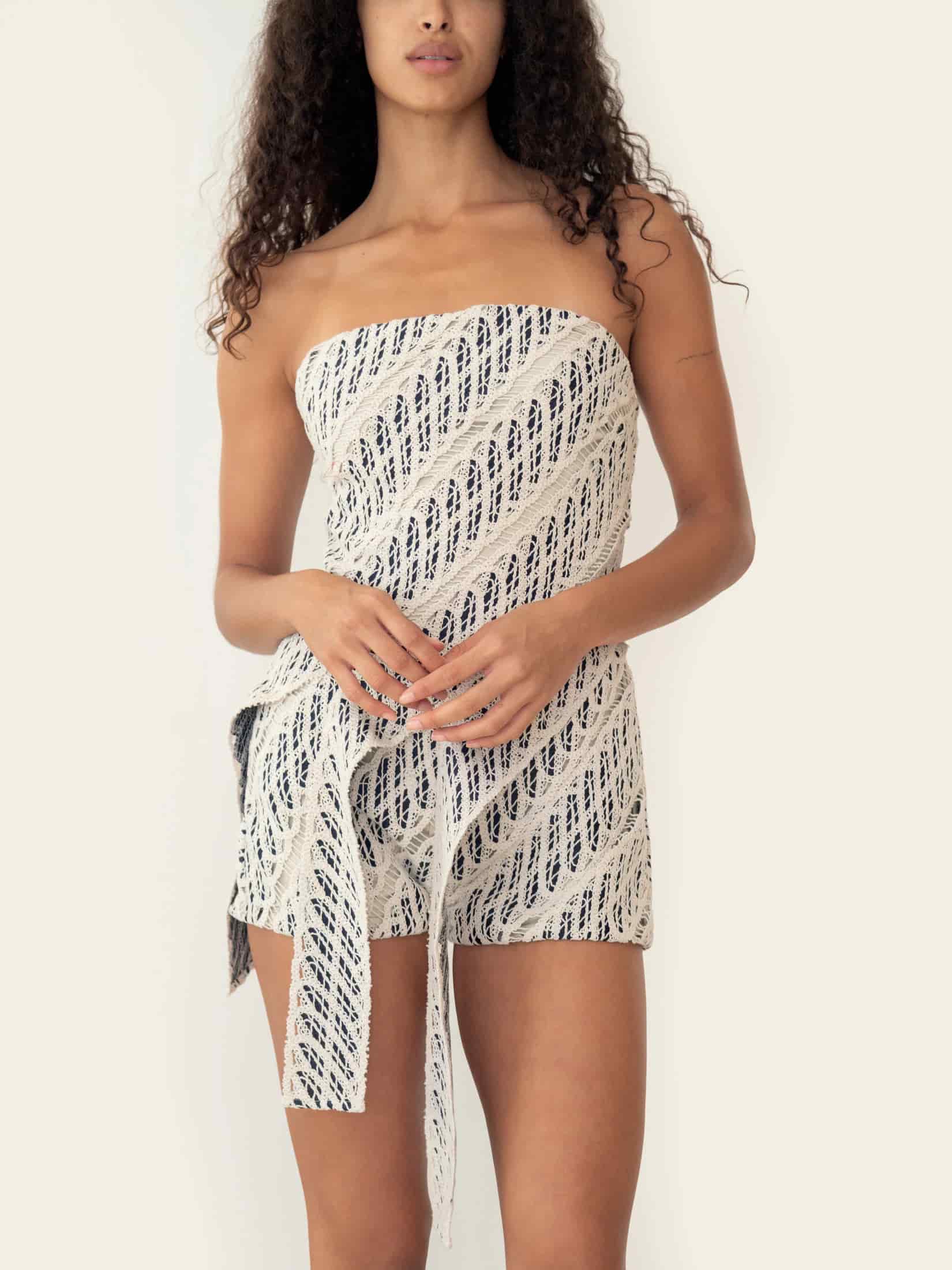 MAUREEN SHORT NAVY BACKGROUD - miniatura 2