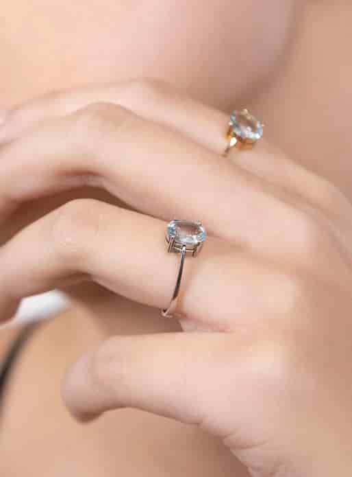 Anillo Aguamarina Óvalo Oro Amarillo 18 K - miniatura 2