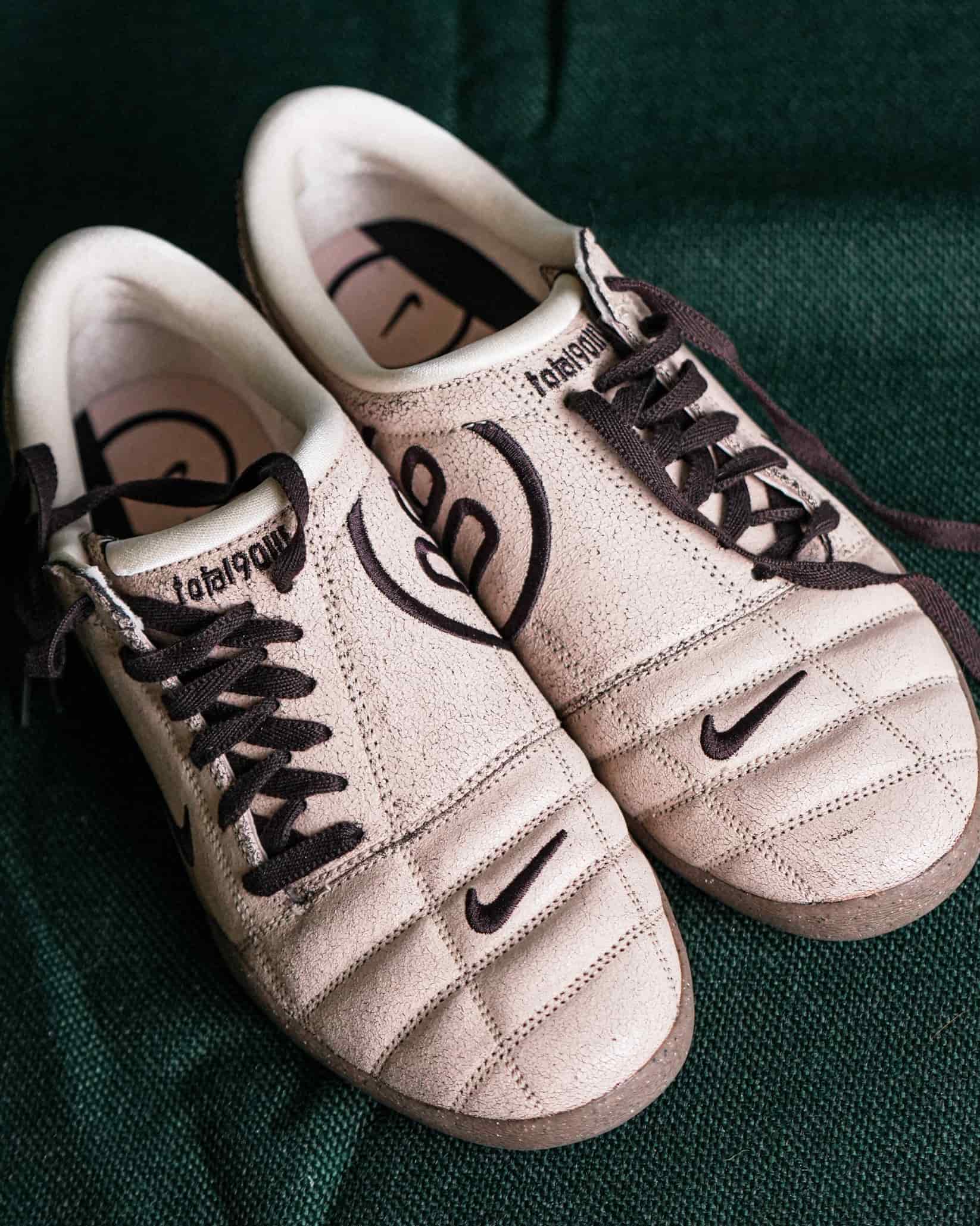 TENIS GUAYO  BLANCO PERLA T90 NIKE - miniatura 1