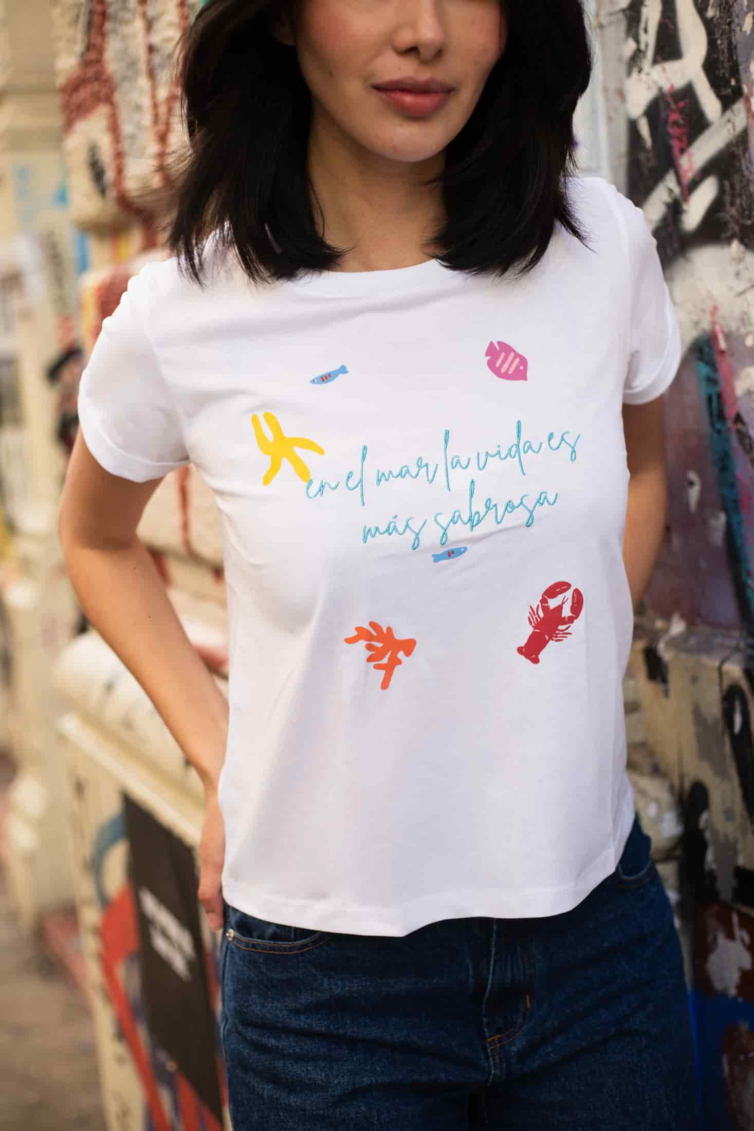 En El Mar La Vida Es Más Sabrosa Oversized Tee - miniatura 2