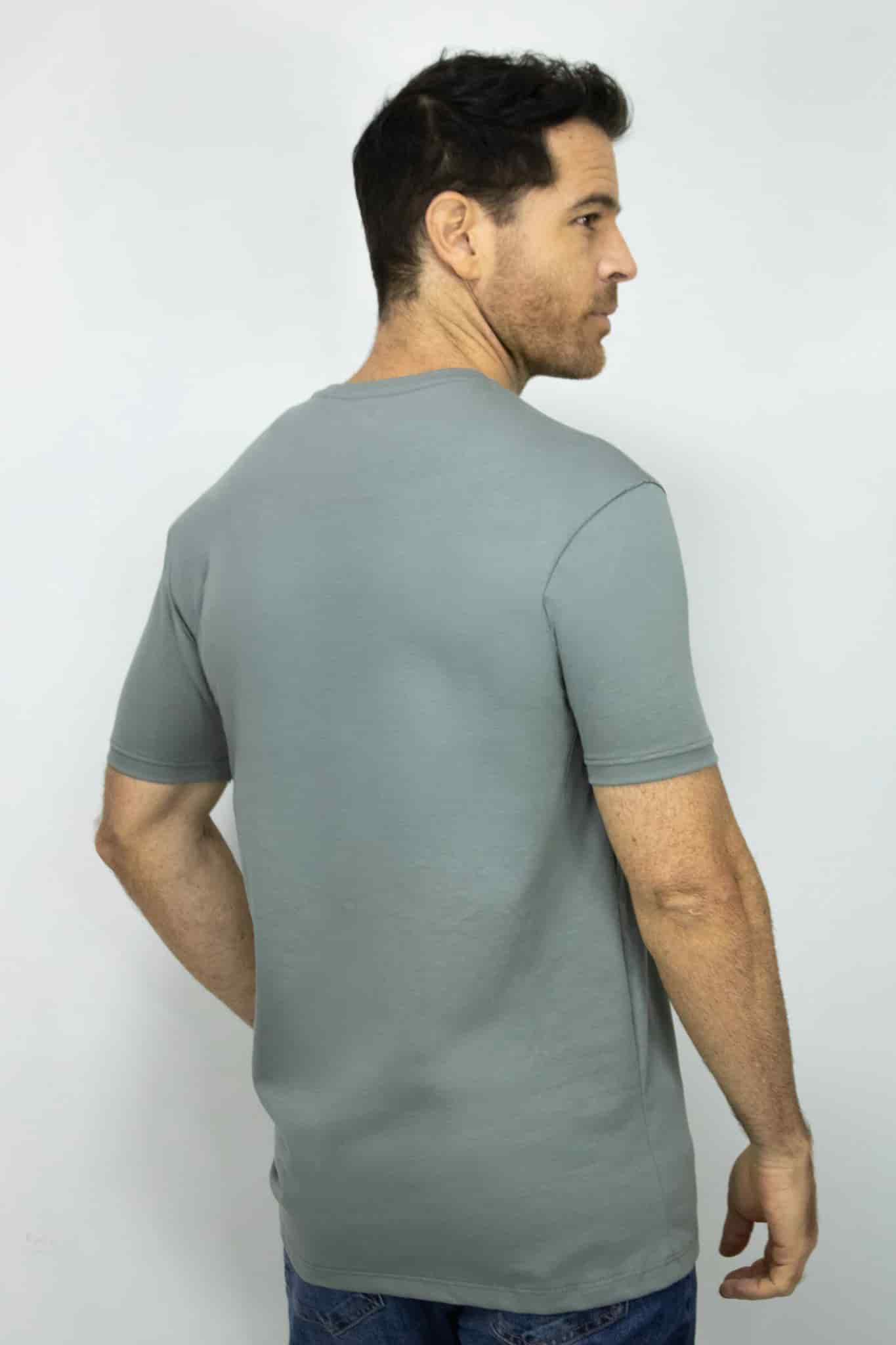 Camiseta Cuello Henley Manga Corta para Hombre - miniatura 3