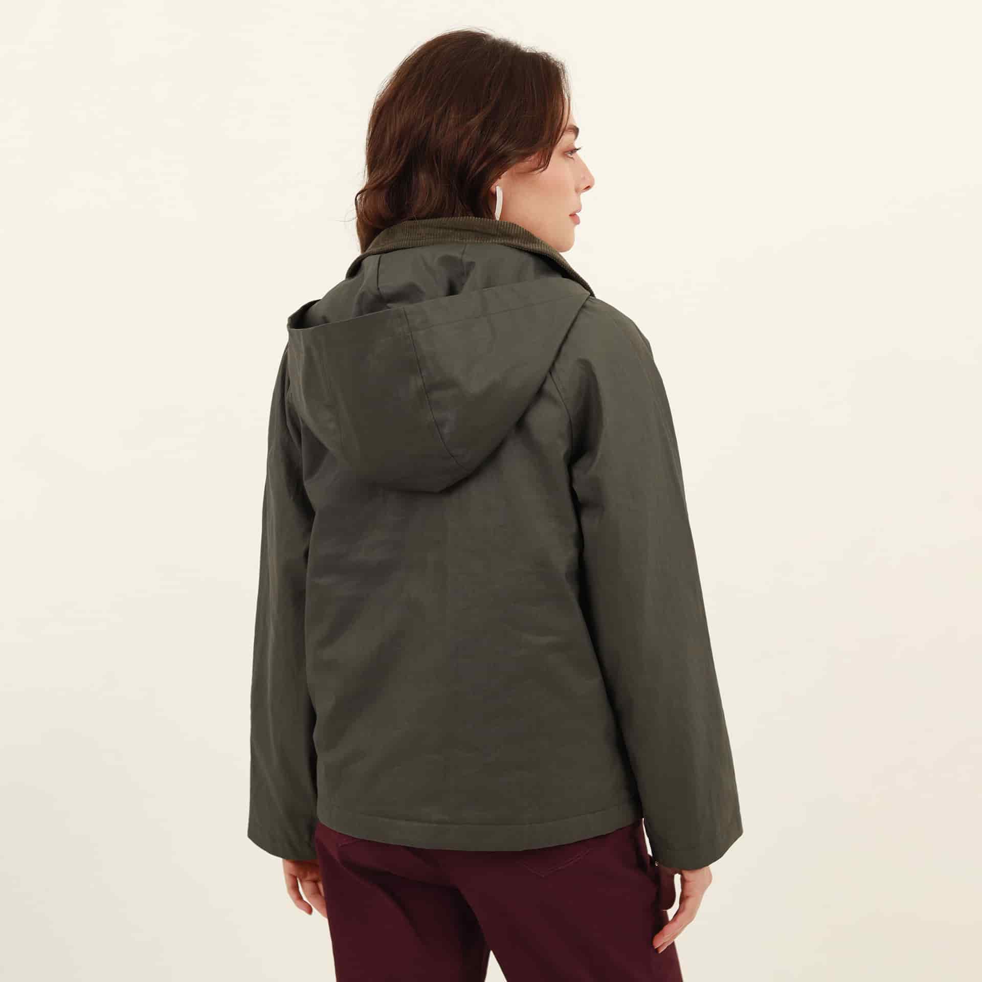 Chaqueta cazadora cuello solapa con capucha - miniatura 7
