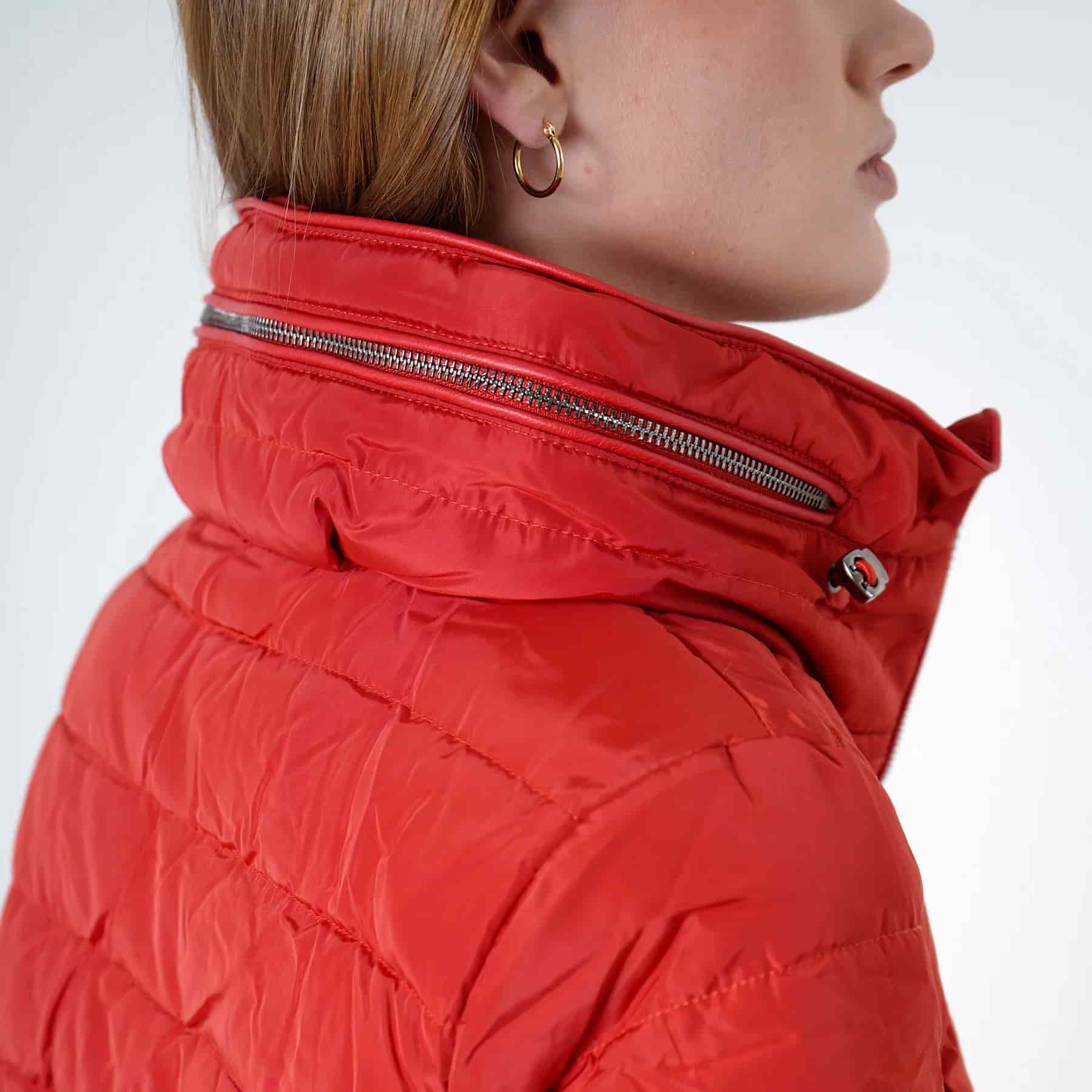 Chaqueta acolchada cuello alto con capucha interna - miniatura 51