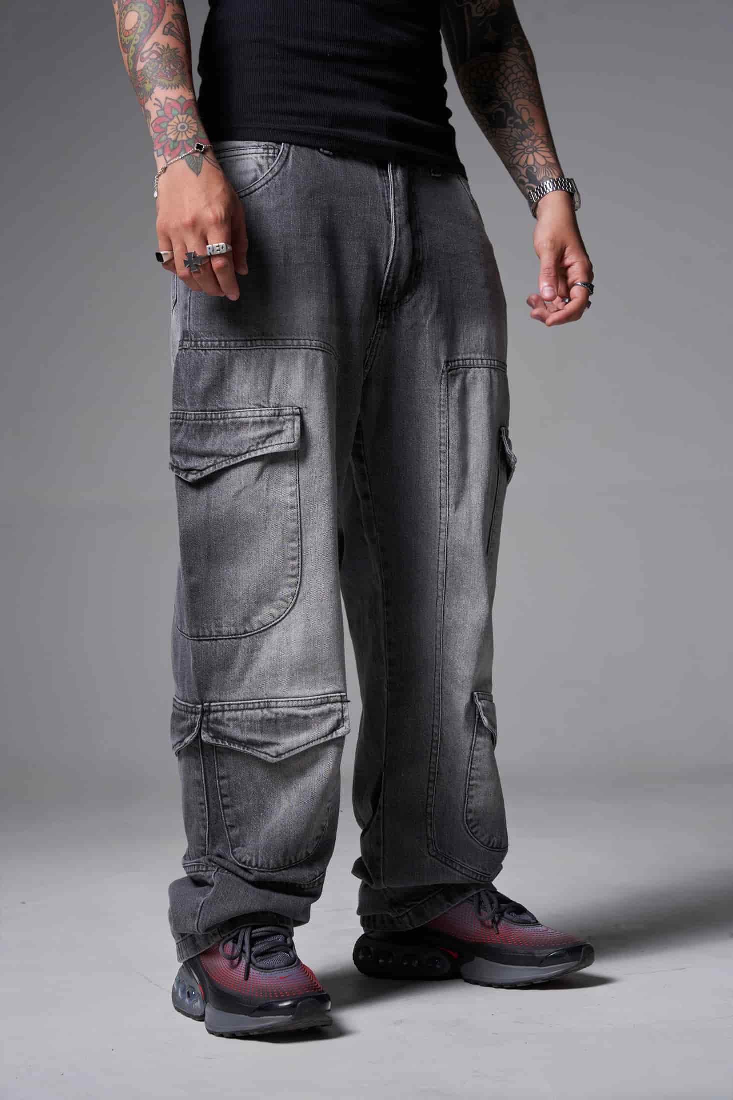 JEANS BAGGY 8 BOLSILLOS PARCHE GRIS CLARO - miniatura 2