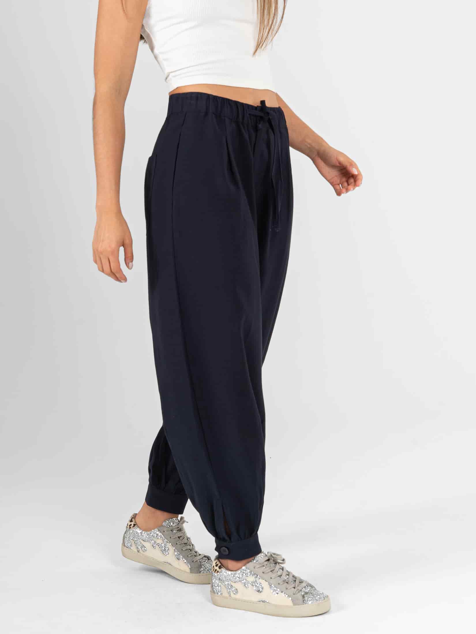 Ref: 0620538 Pantalón wide leg, tejido plano liviano, tiro alto, detalle en bota, tono azul oscuro - miniatura 3