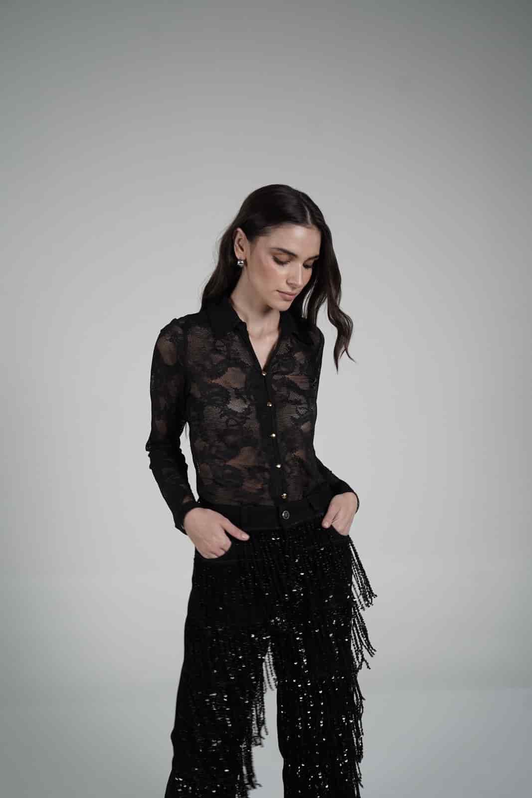 Lace Blouse (Negra) - miniatura 3