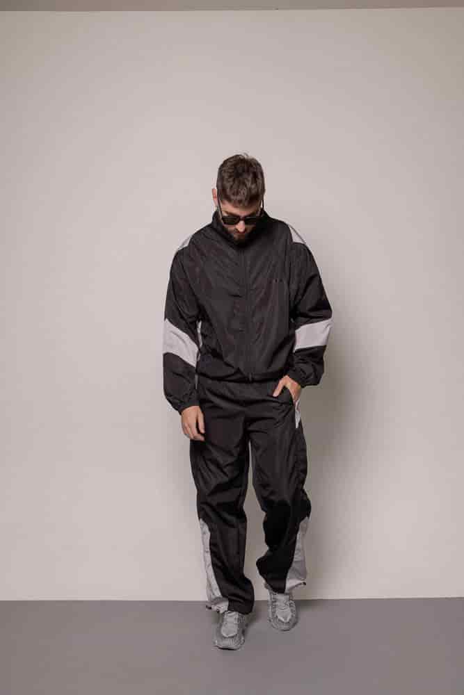 SET CHAQUETA Y SUDADERA ANTIFLUIDO-NEGRO - miniatura 3