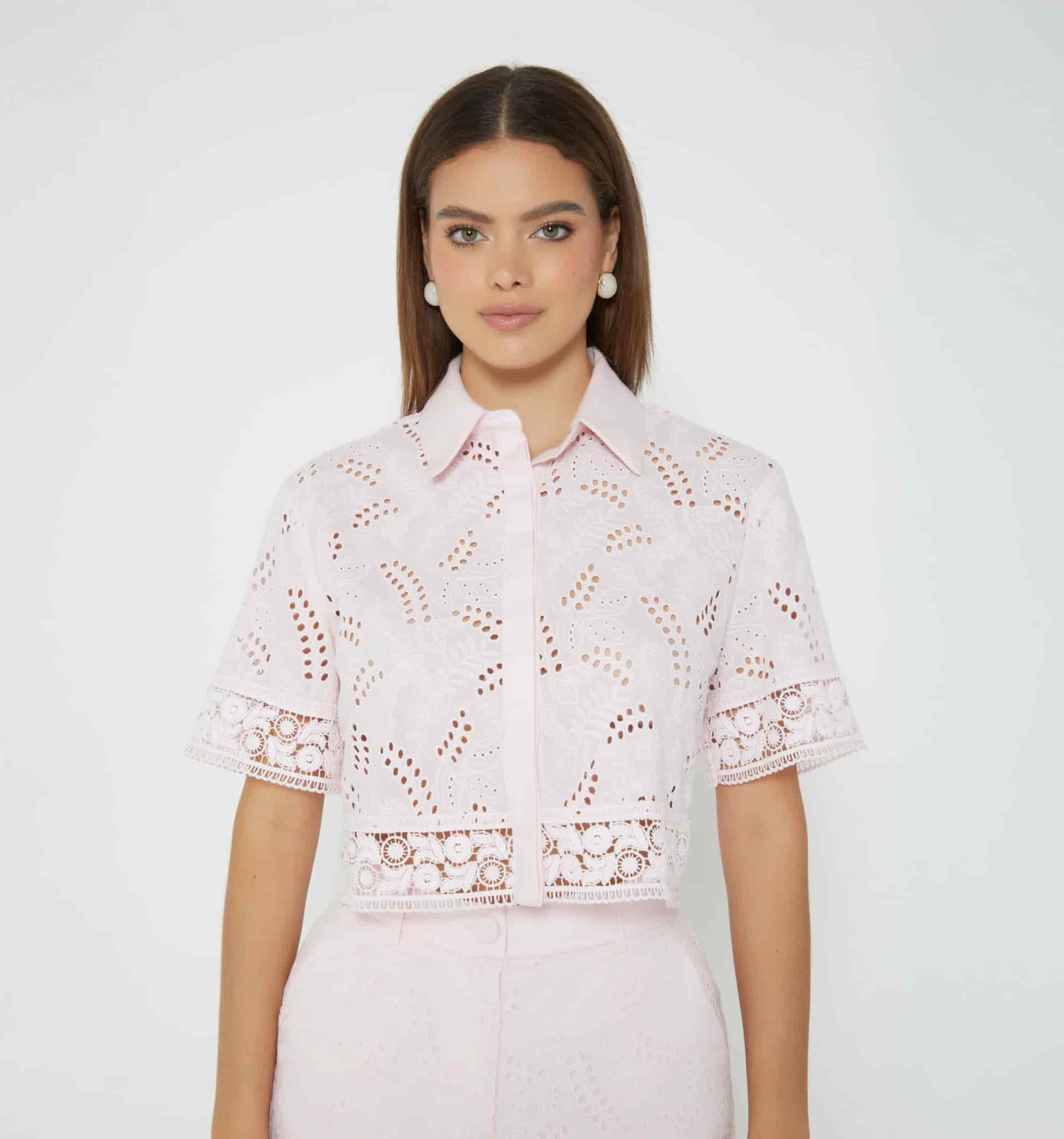 Blusa manga corta encajes - miniatura 1