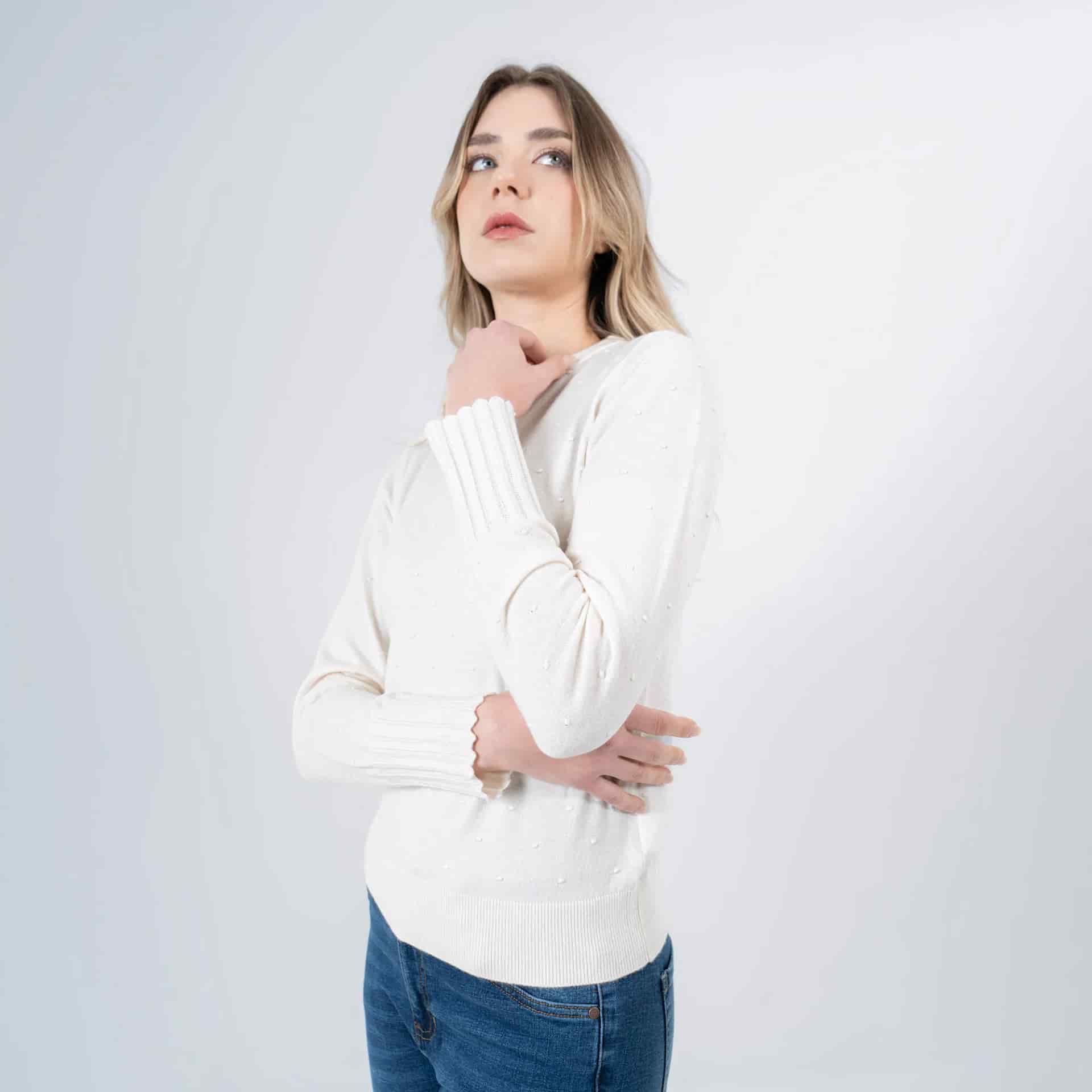 Sweater textura pepas cuello redondo manga larga - miniatura 11