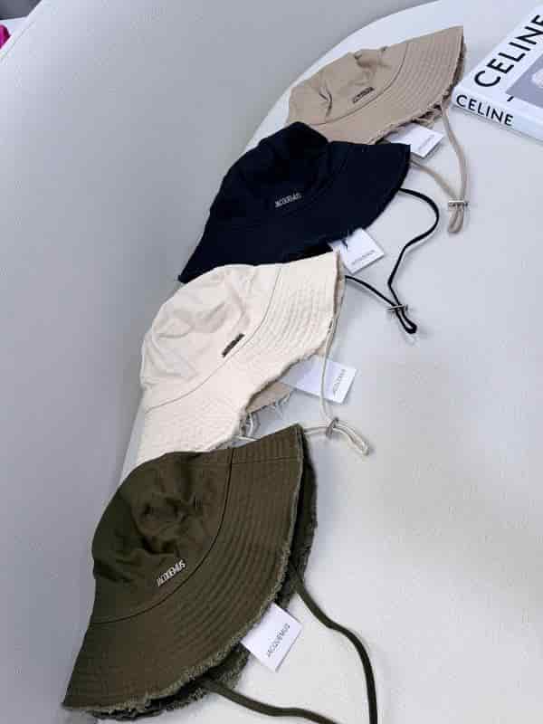 GORRO JACQUEMUS MILITAR - miniatura 1