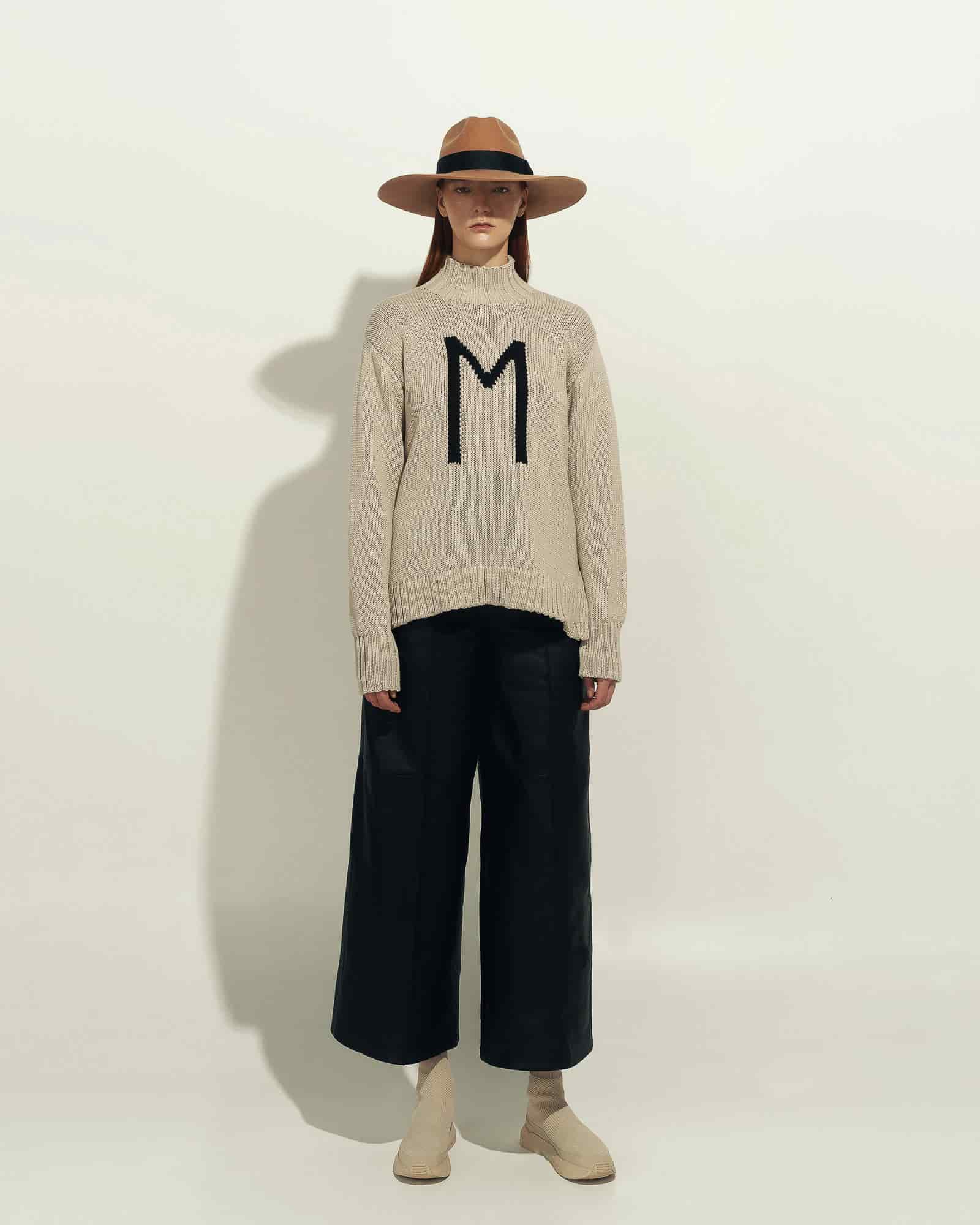 TURTLE NECK LETTER SWEATER - miniatura 3