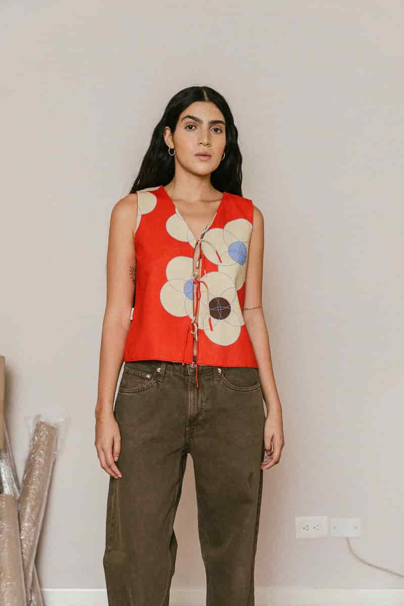 FIRE FLOWERS VEST - miniatura 1
