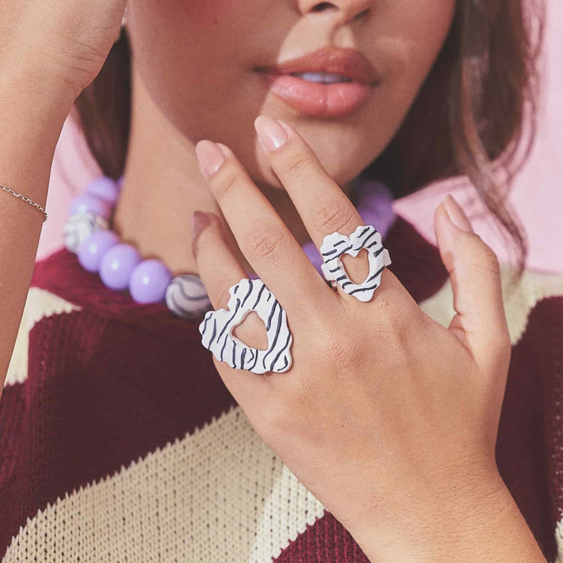 Anillo Corazón Rayado Mini - miniatura 2