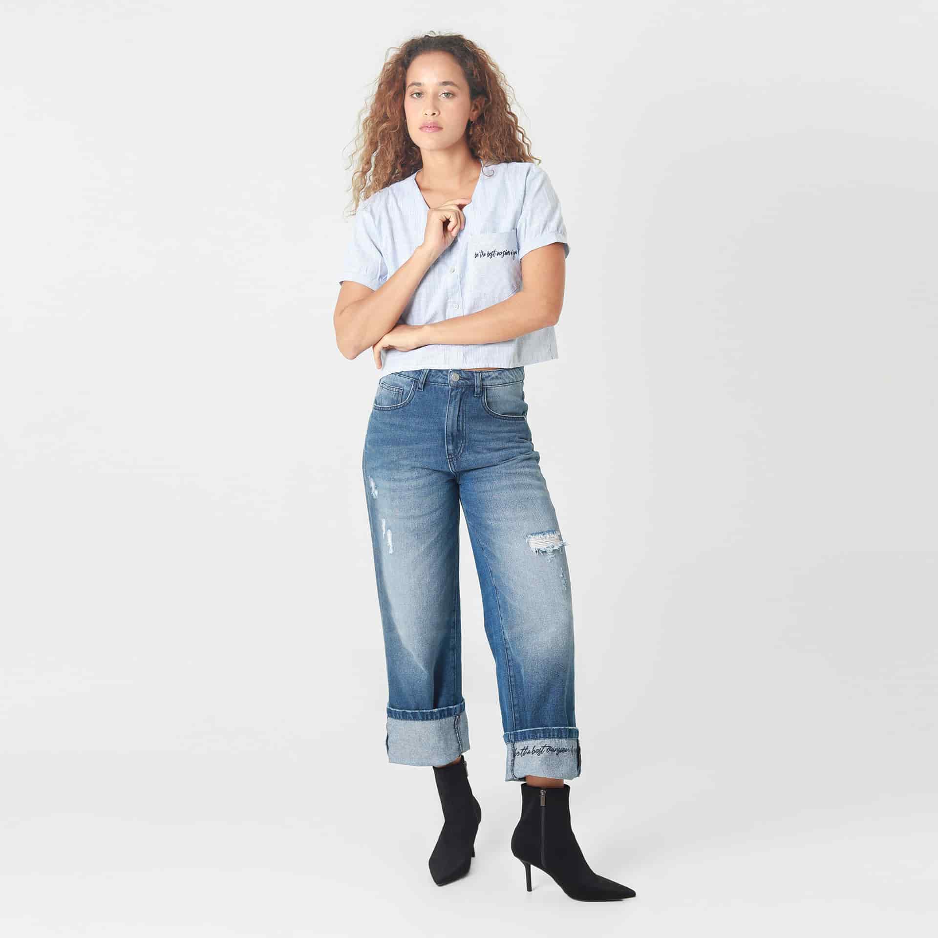 Blusa Crop Cuello V Manga Corta - miniatura 5