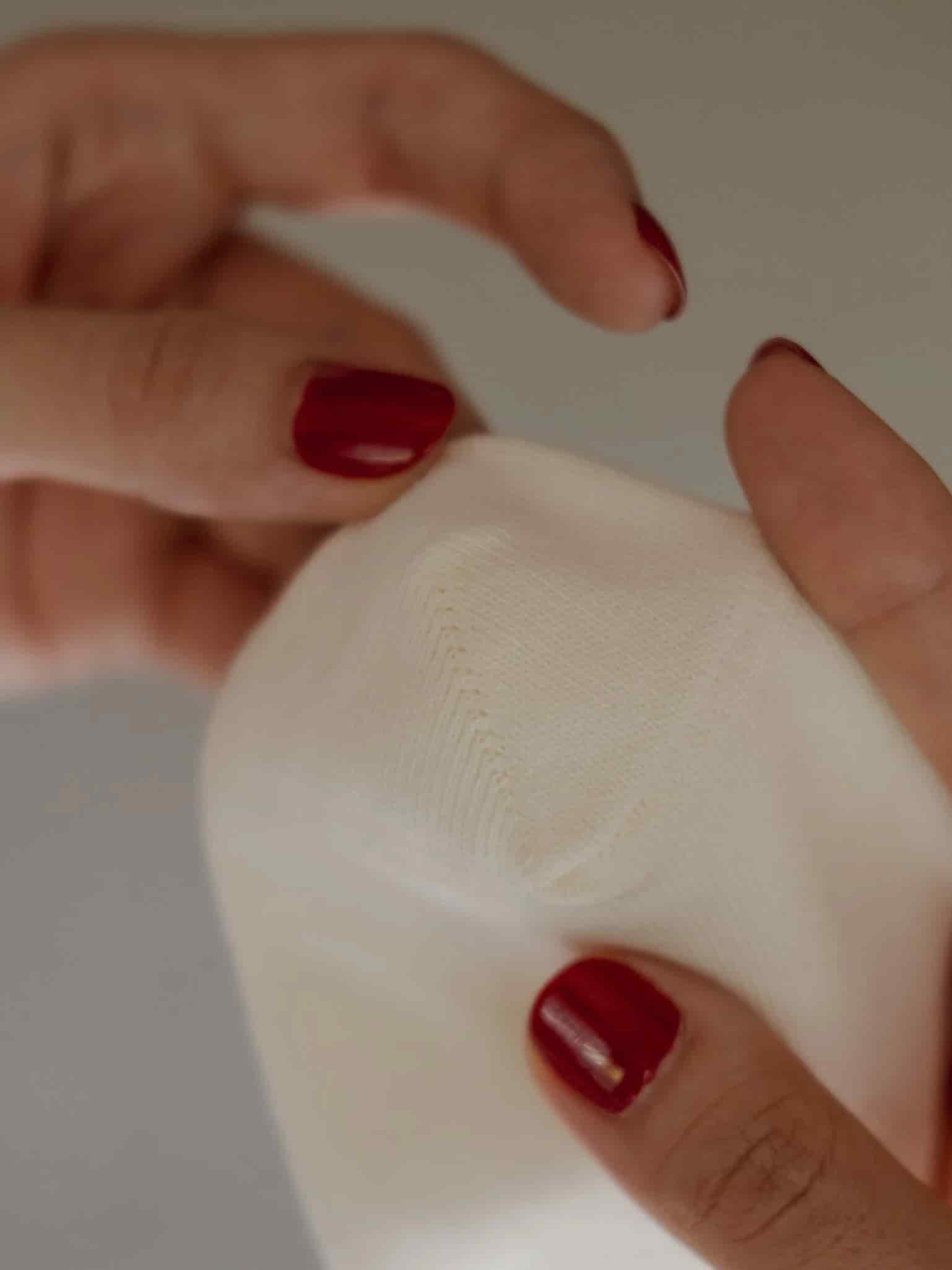 OUTLINE RIB SOCKS - CREAMY & RED - miniatura 2