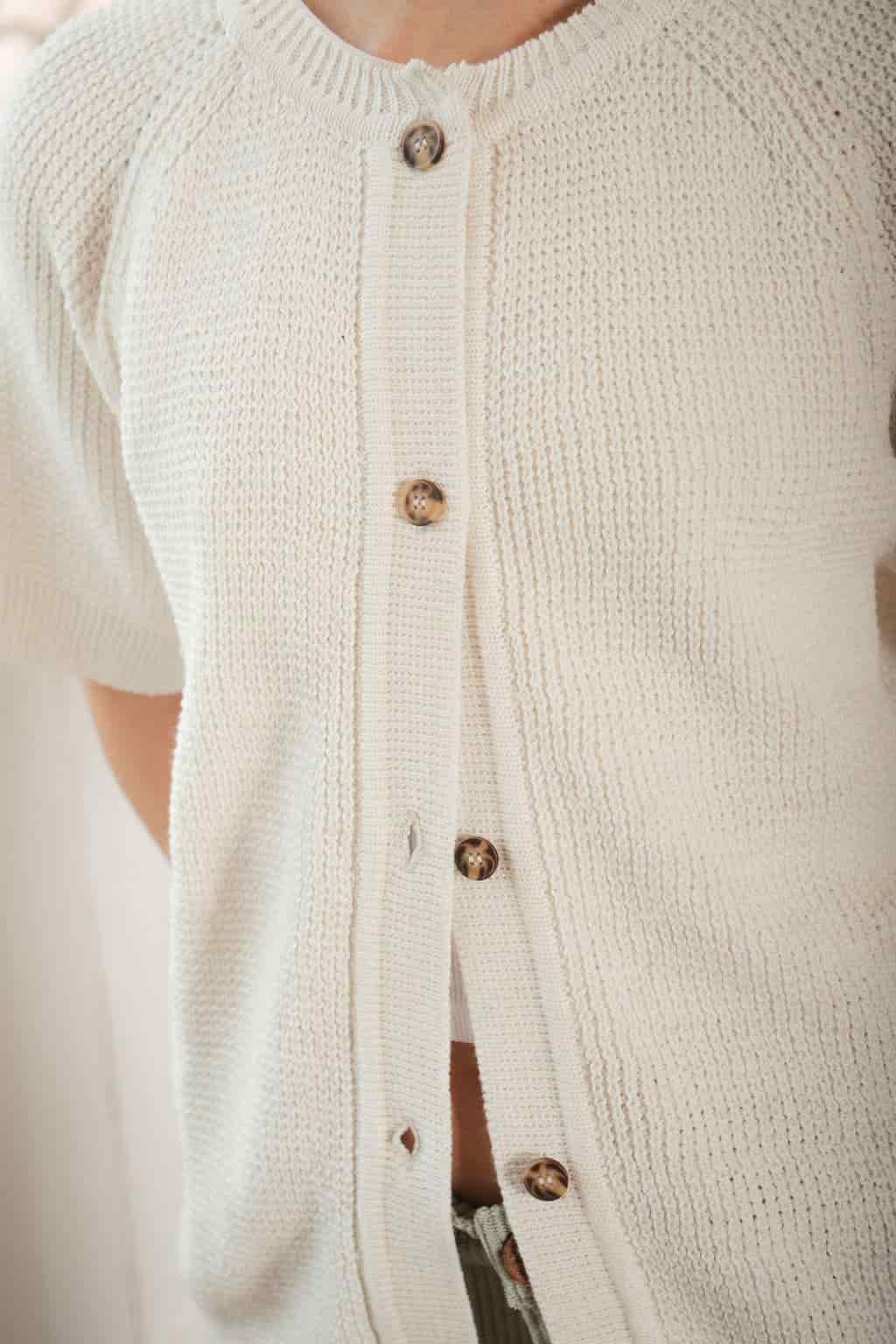 Saco manga corta cardigan perlado crudo - miniatura 2