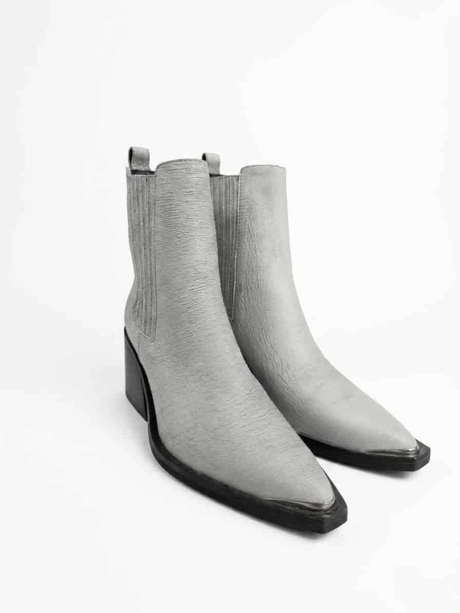 BOOT STUDY 04 - miniatura 3