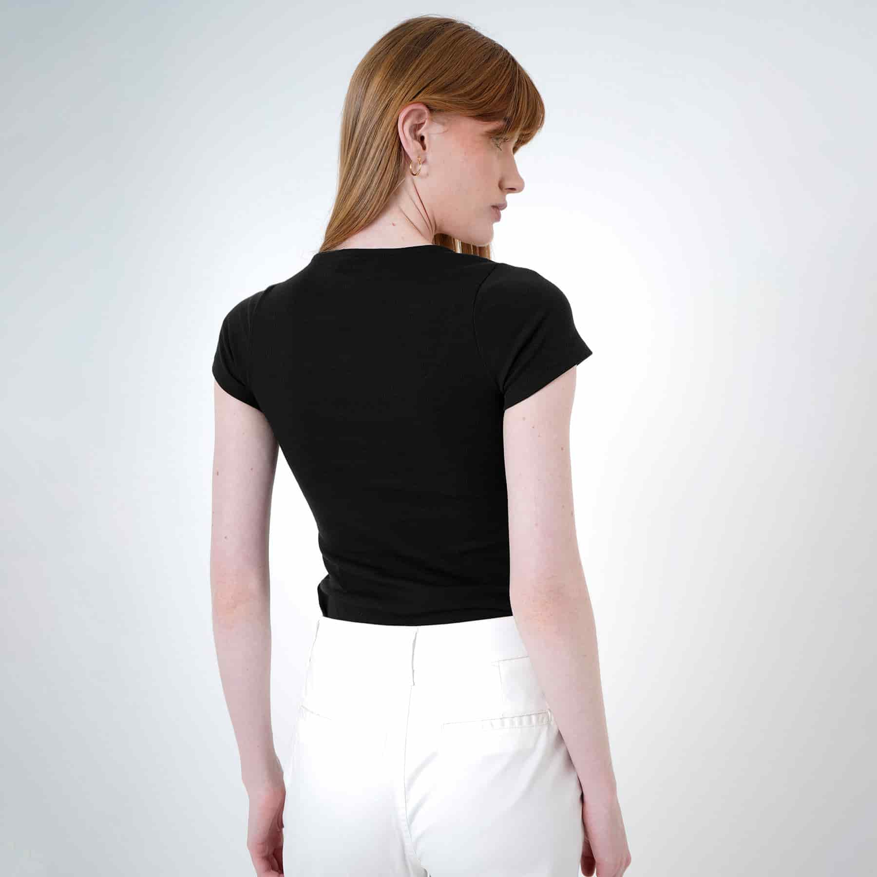 Camiseta escote en U manga corta - miniatura 13