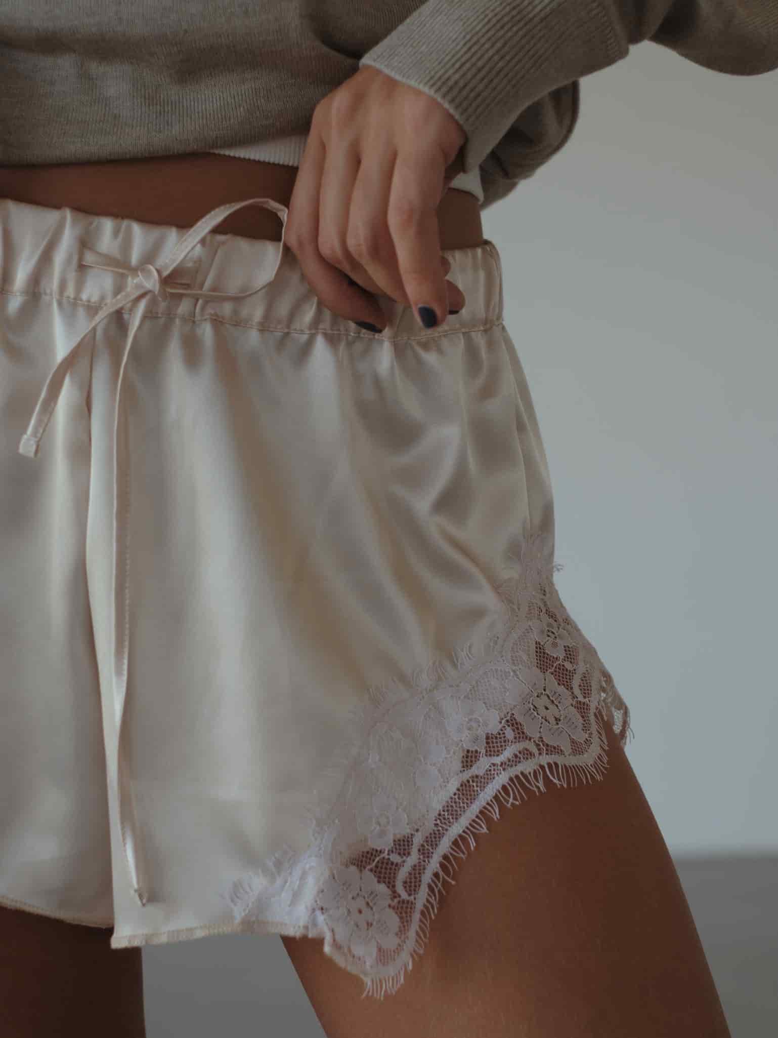 BLONDE MINI SHORT - SOFT WHITE - miniatura 5