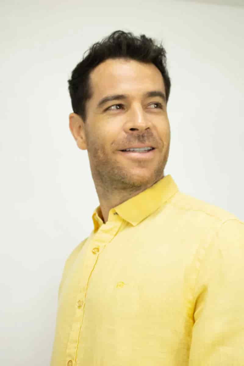 Camisa de Lino Manga Larga Amarilla para Hombre - miniatura 5